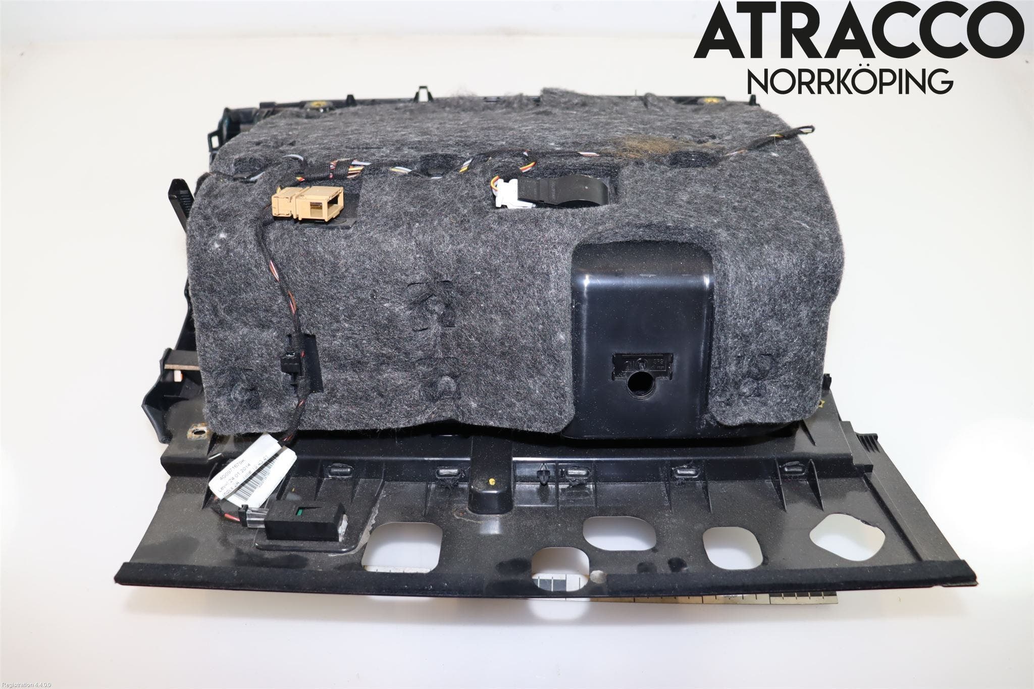 Audi A6 ALLROAD 12-18 Handskfack