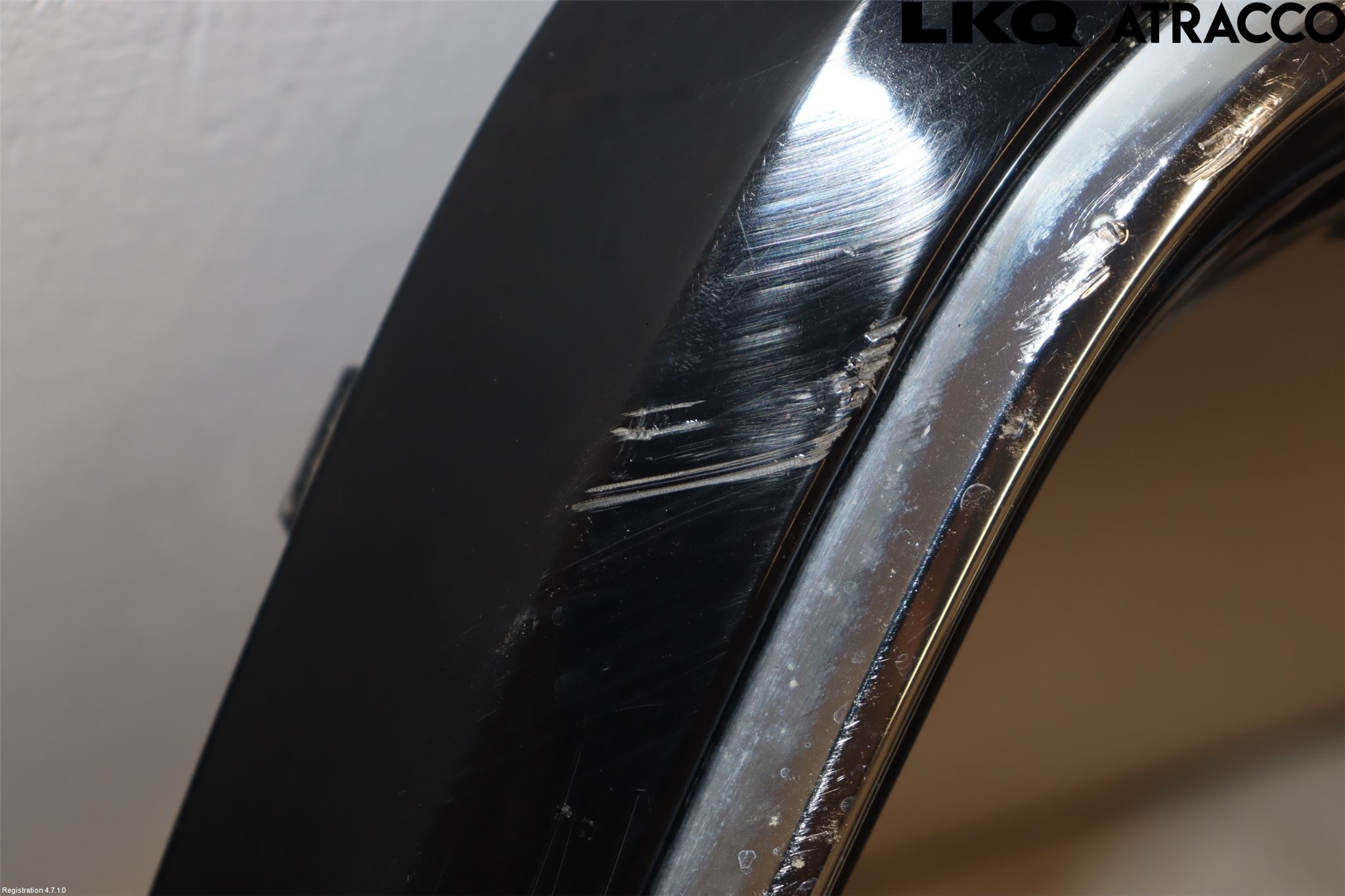 Volkswagen VW TOURAN 16- Spoiler Bak