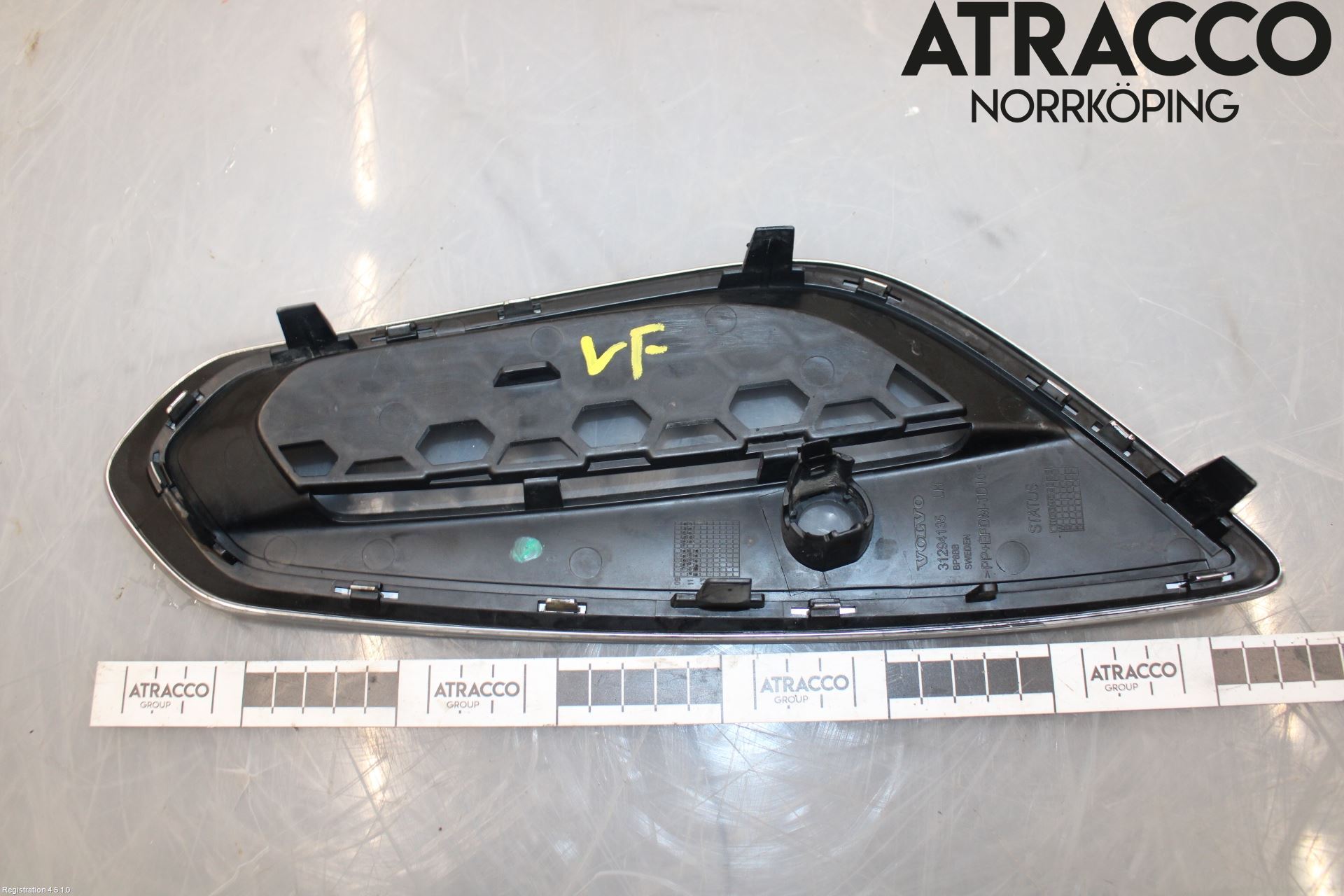 Volvo V60 11-13 Grilldel Vänster