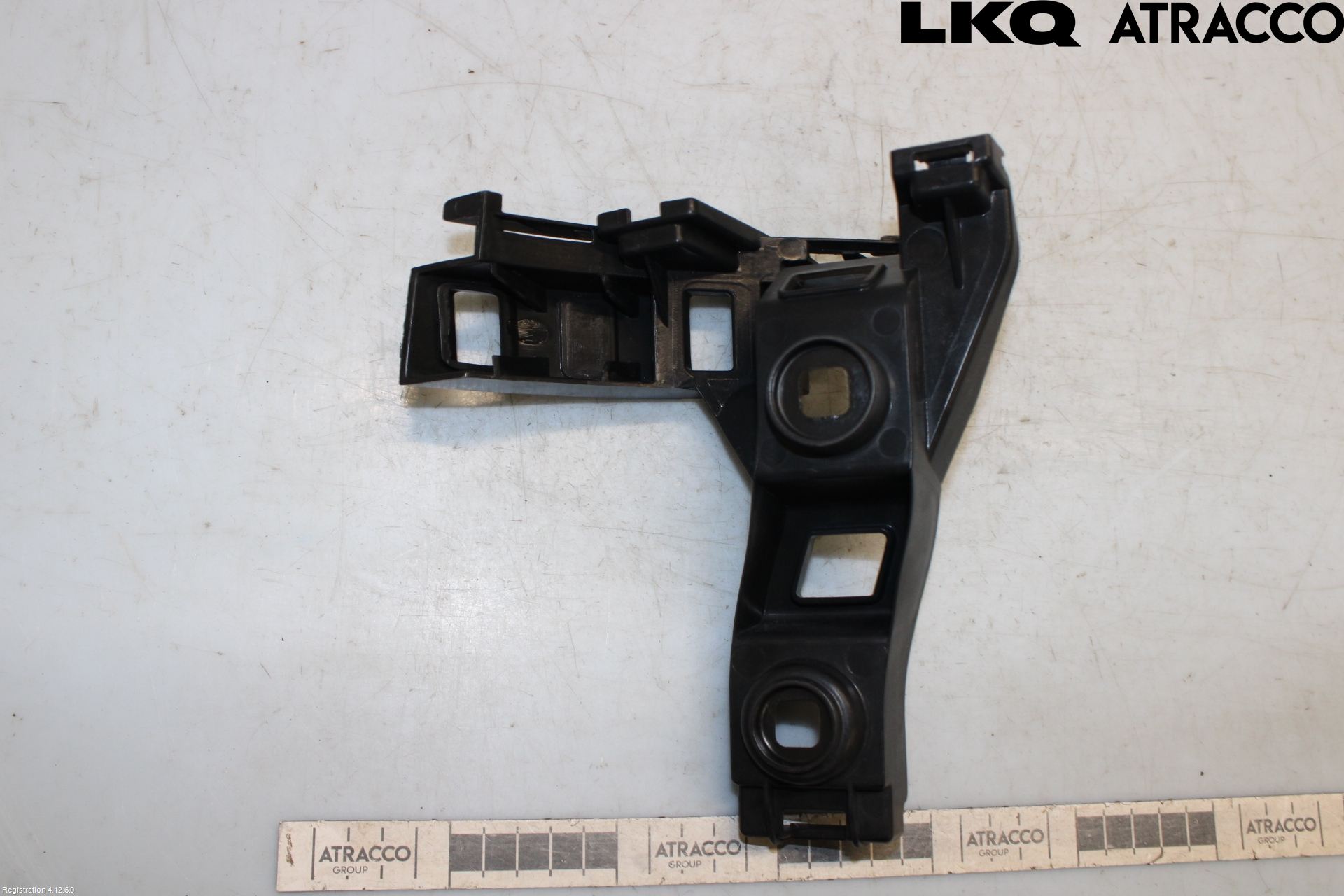 Volkswagen VW GOLF / E-GOLF VII 13-20 Stötfångarfäste Bak Hö