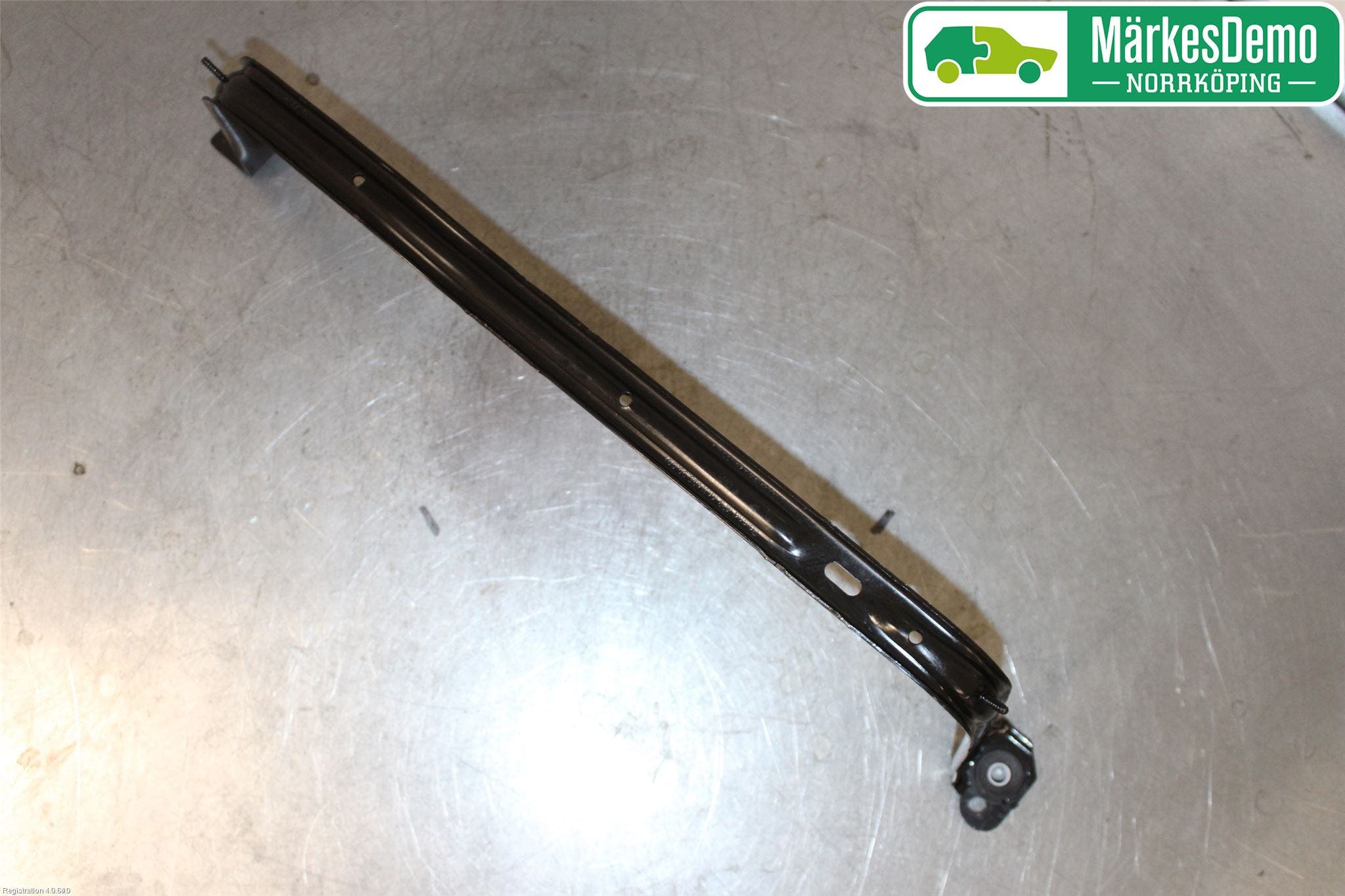 Audi A4/S4 B9 16-19 Bränsletanksband