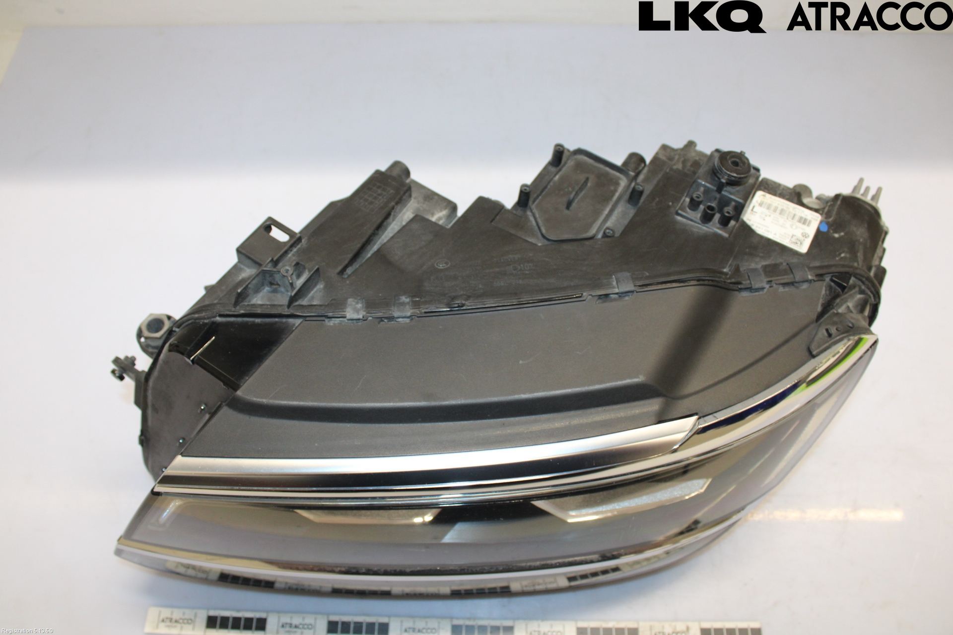 Volkswagen VW TIGUAN 16-24 Strålkastare Vänster