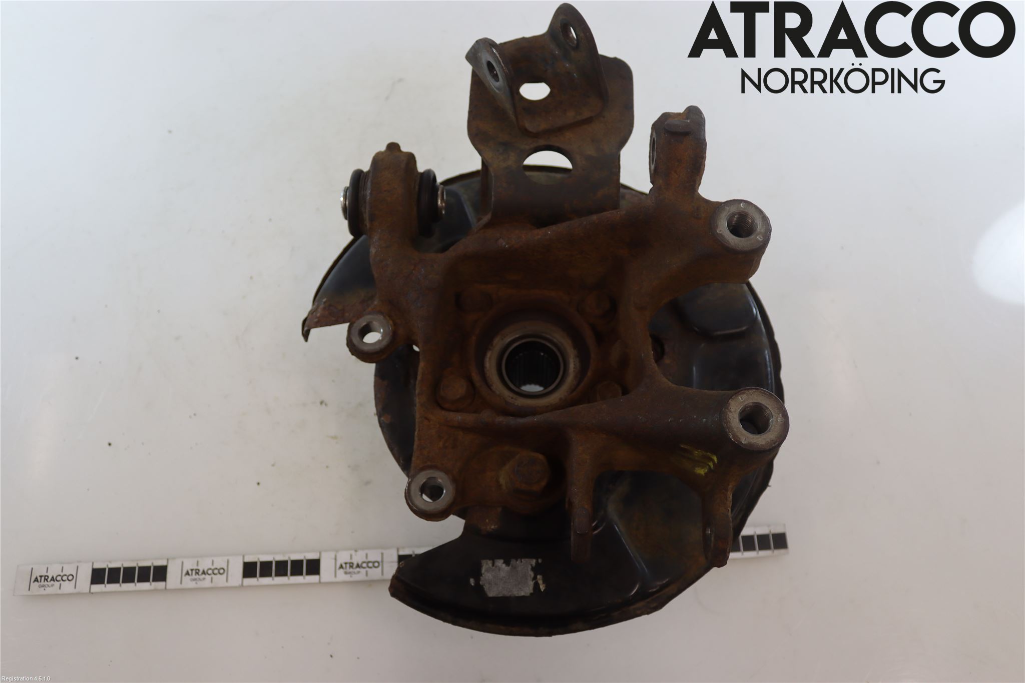Toyota RAV4 13-18 Hjullagerhus-Spindel Hö B