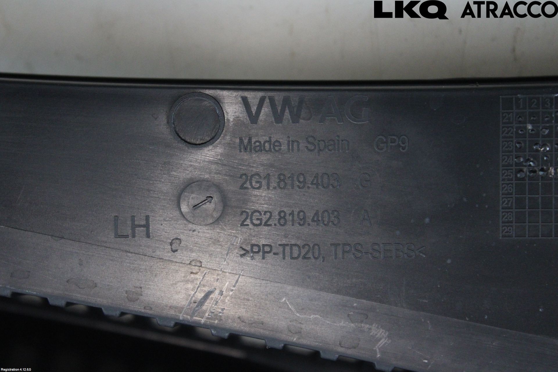 Volkswagen VW TAIGO 22- Torpedplåt-Torpedplast
