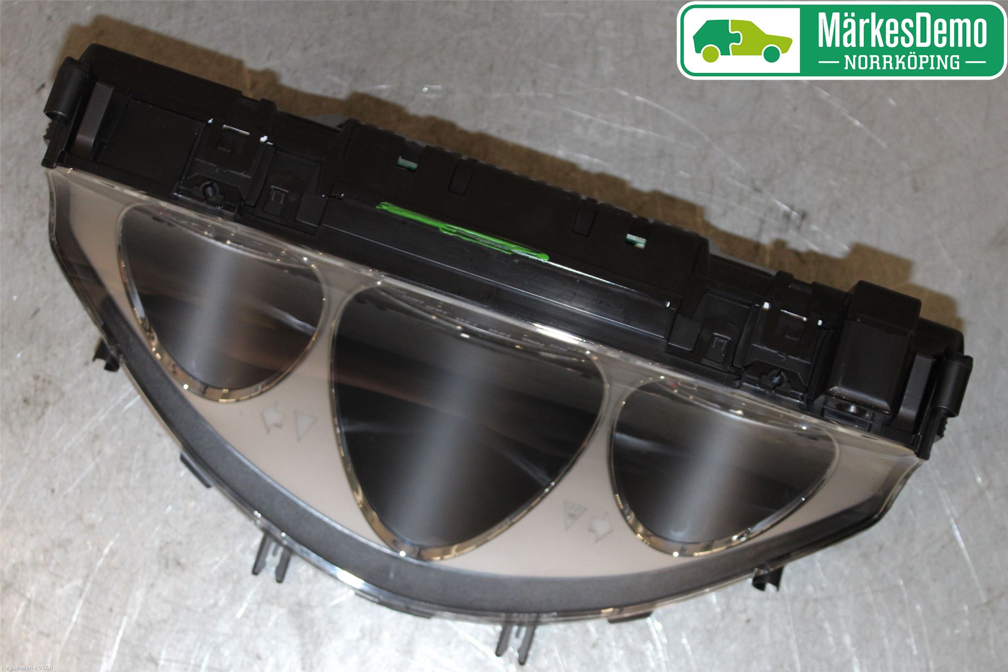 Mercedes-Benz MB C-KLASS (W204) 07-15 Instrument Komb
