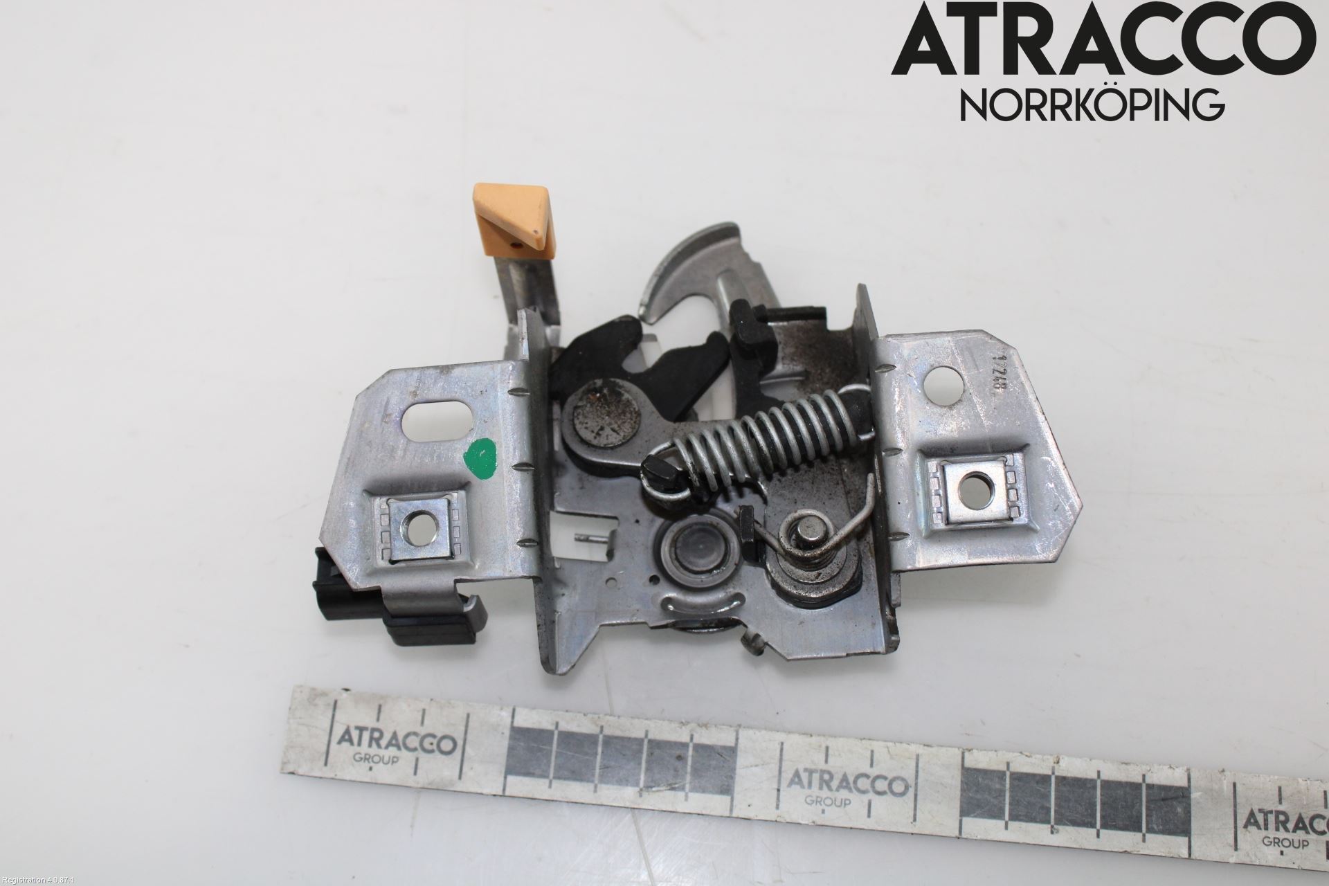 Volvo S40 08-12 Huvlås