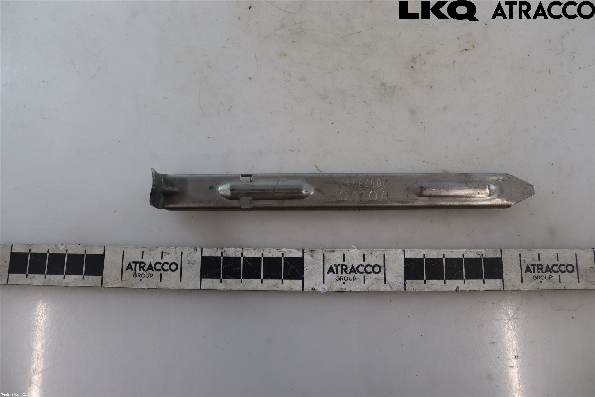 Volvo S80 07-13 Strålkast Fästsarg