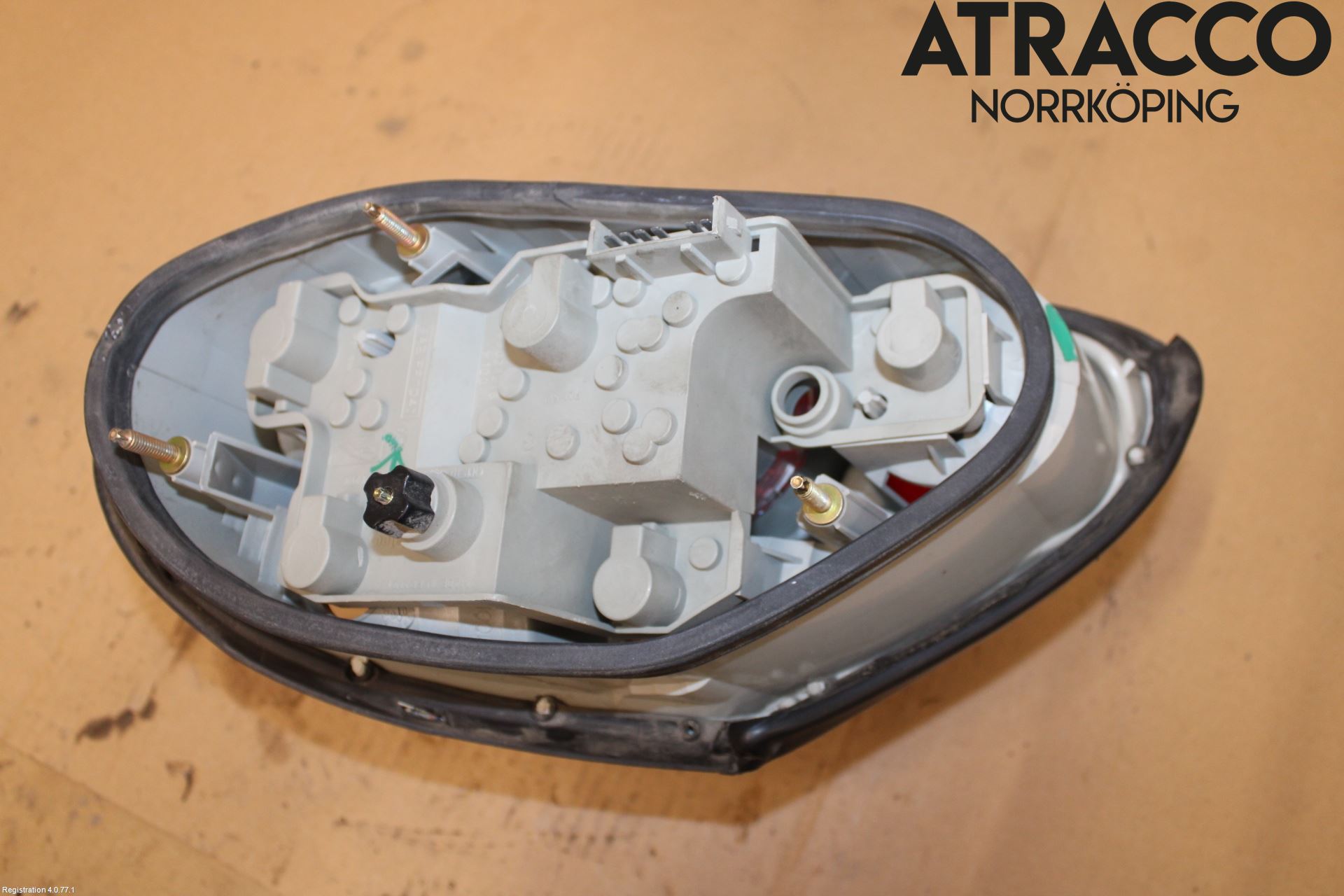 Jaguar XK8/XKR   96-06 Bakljus Vänster