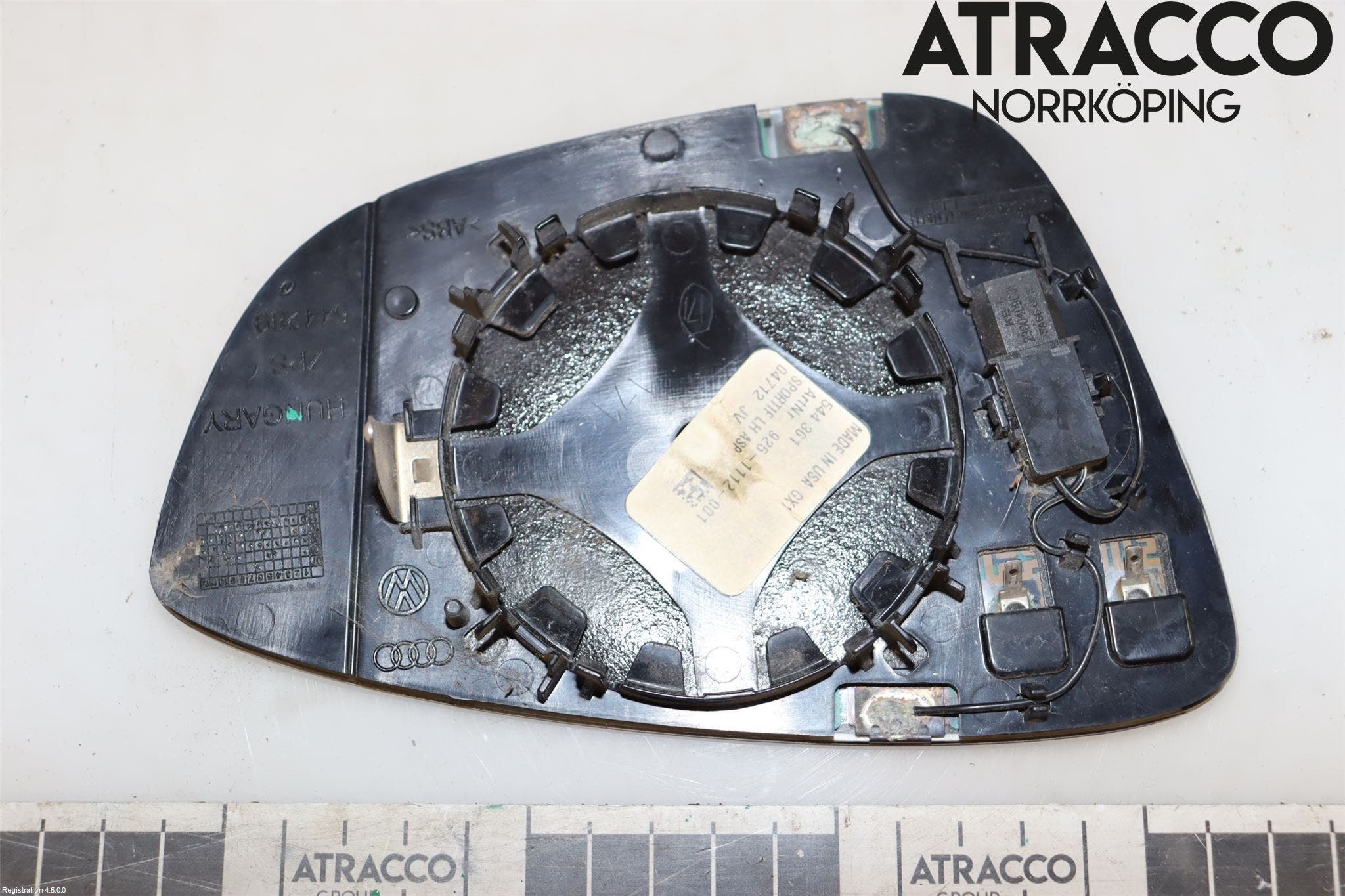 Volkswagen VW PASSAT 11-14 Spegelglas Vä