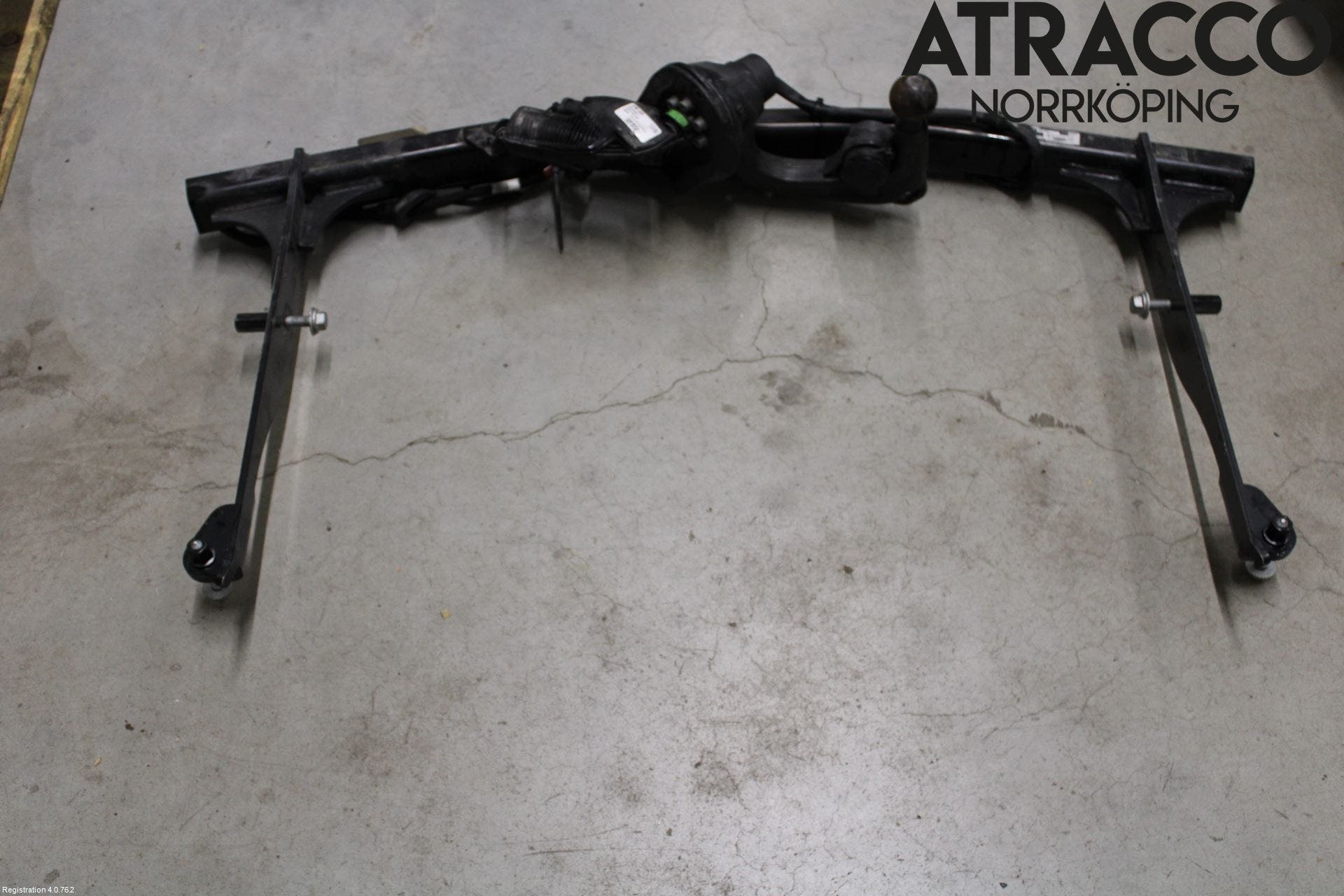 Audi A6 F2/C8 19- Dragkrok