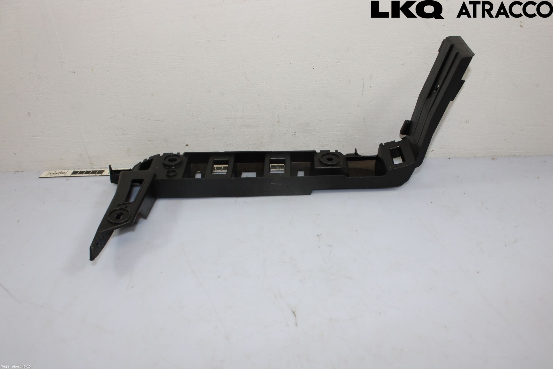 Volkswagen VW TRANSP/CARAVELLE (T6) 16-22 Stötfångarfäste Bak Hö