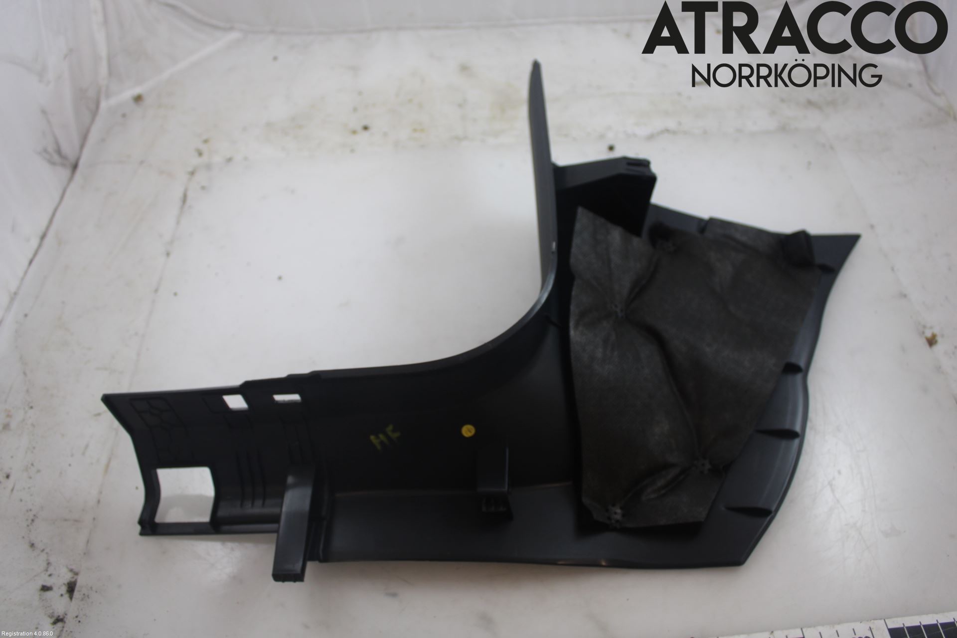 Audi Q4 E-TRON FZ 22- Inr Plastd A-B-C Stolpe
