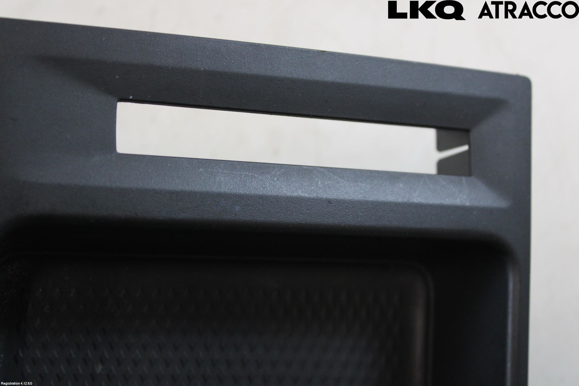 Volkswagen VW CADDY 21- Instrumentkonsoll Mitt