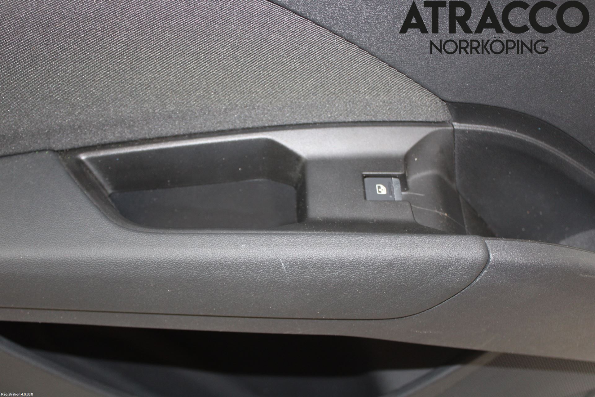 Audi Q4 E-TRON FZ 22- Dörrklädsel Vä