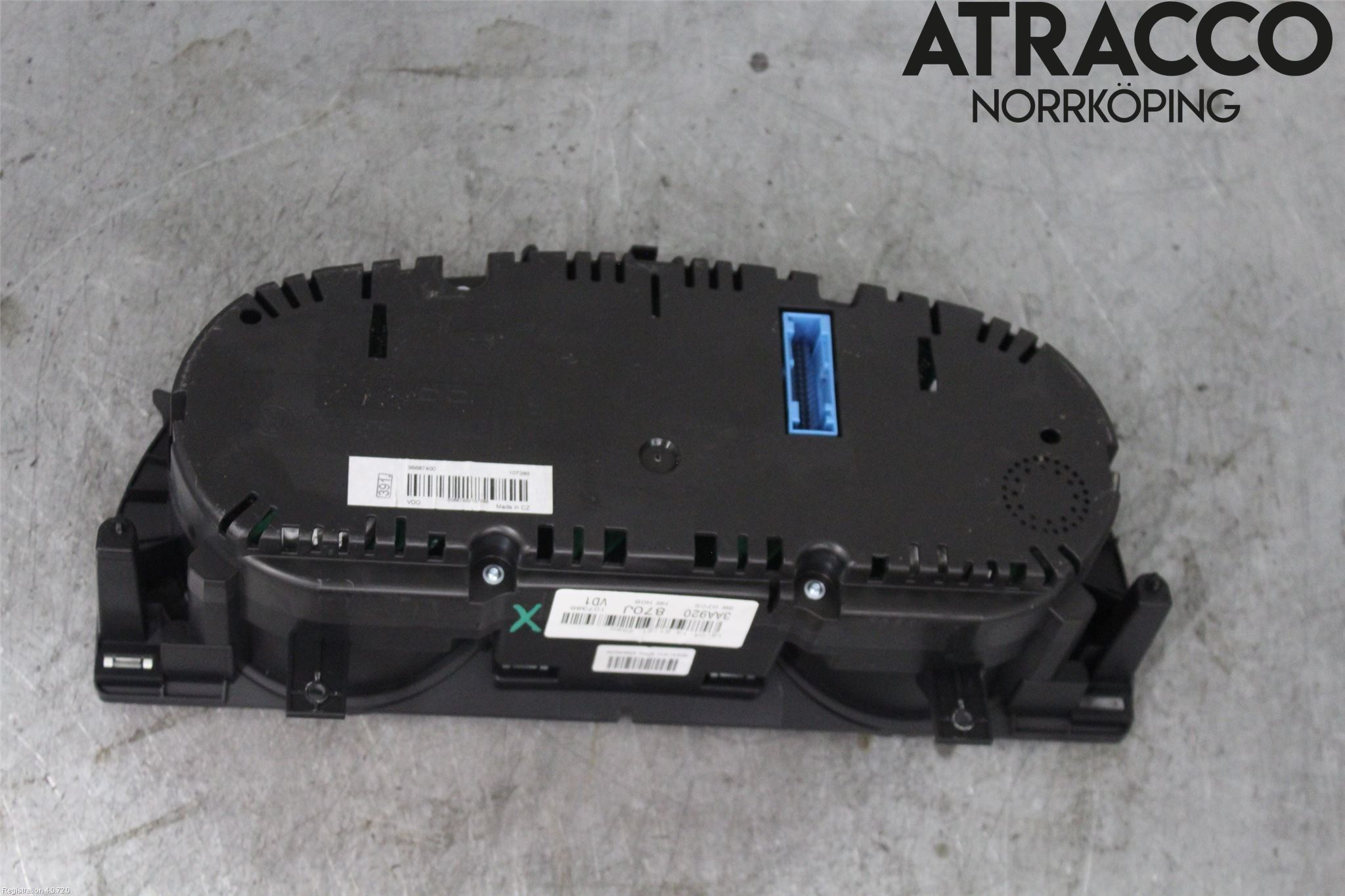 Volkswagen VW PASSAT 11-14 Instrument Komb