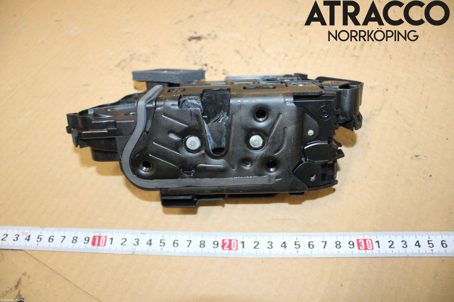 Skoda KAROQ 18- Låskista-Dörrlås