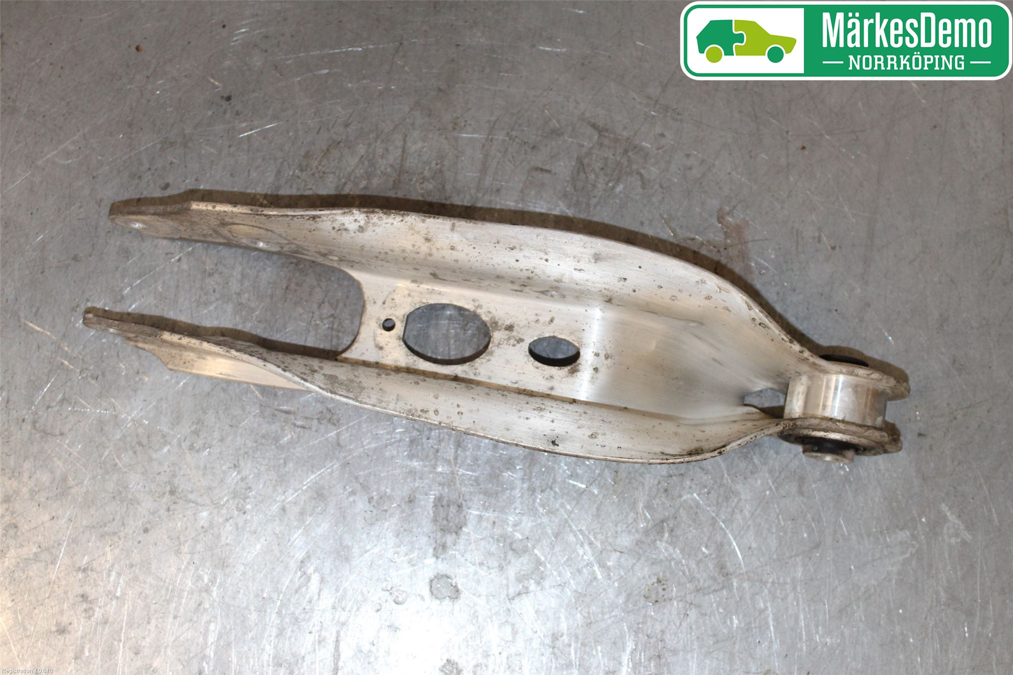 Audi A6 F2/C8 19- Bärarm Bak Vänster