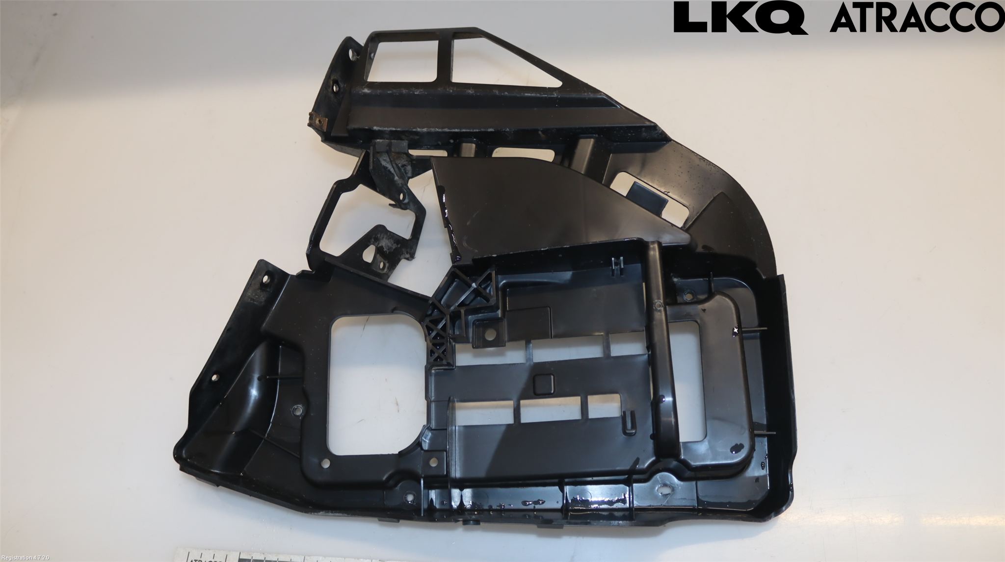 Ford S-MAX 06-15 Stötfångarfäste Bak Hö