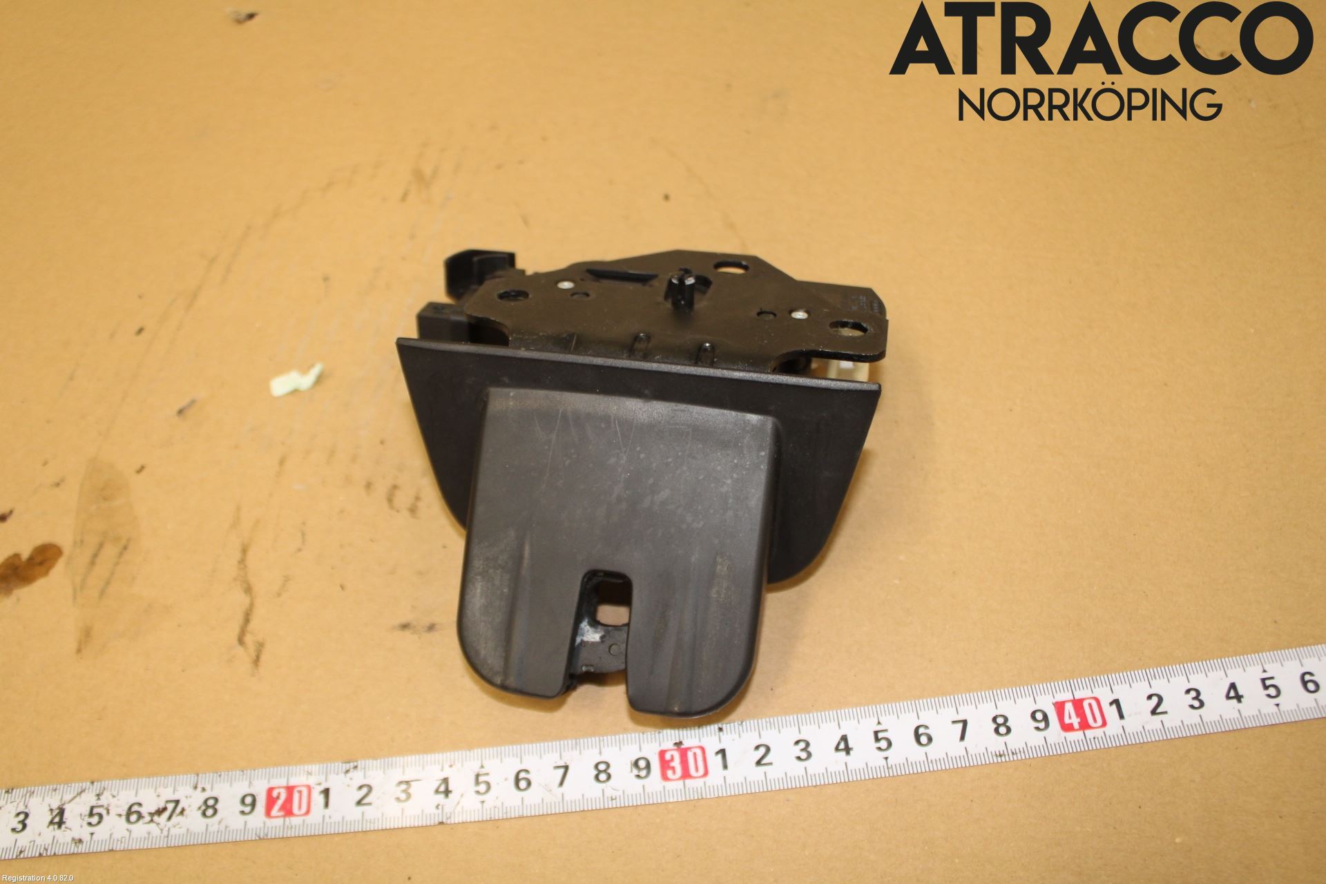 Audi A4/S4 05-07 Låskista Baklucka