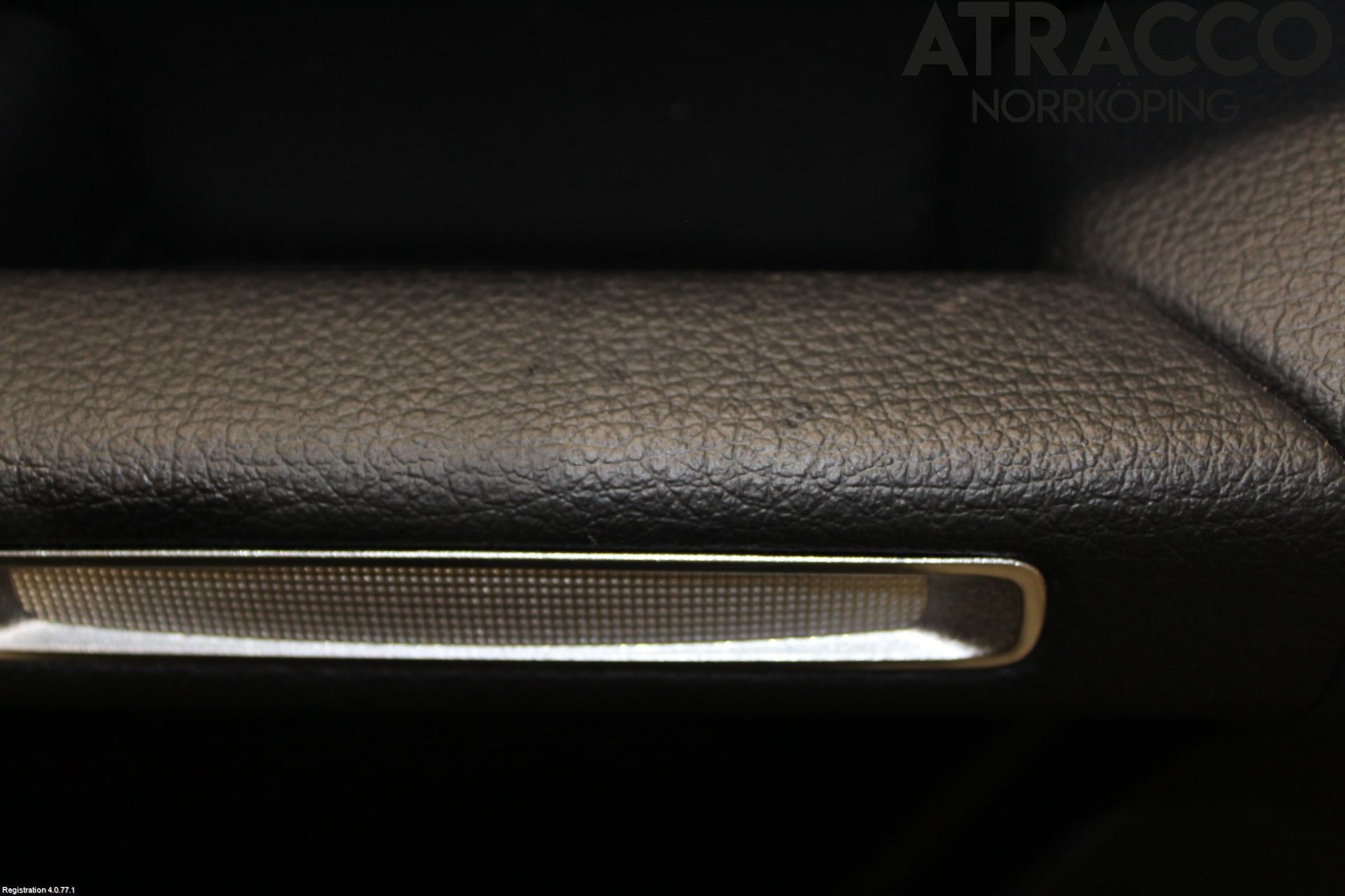 Dodge PICK UP RAM 81- Dörrklädsel Hö