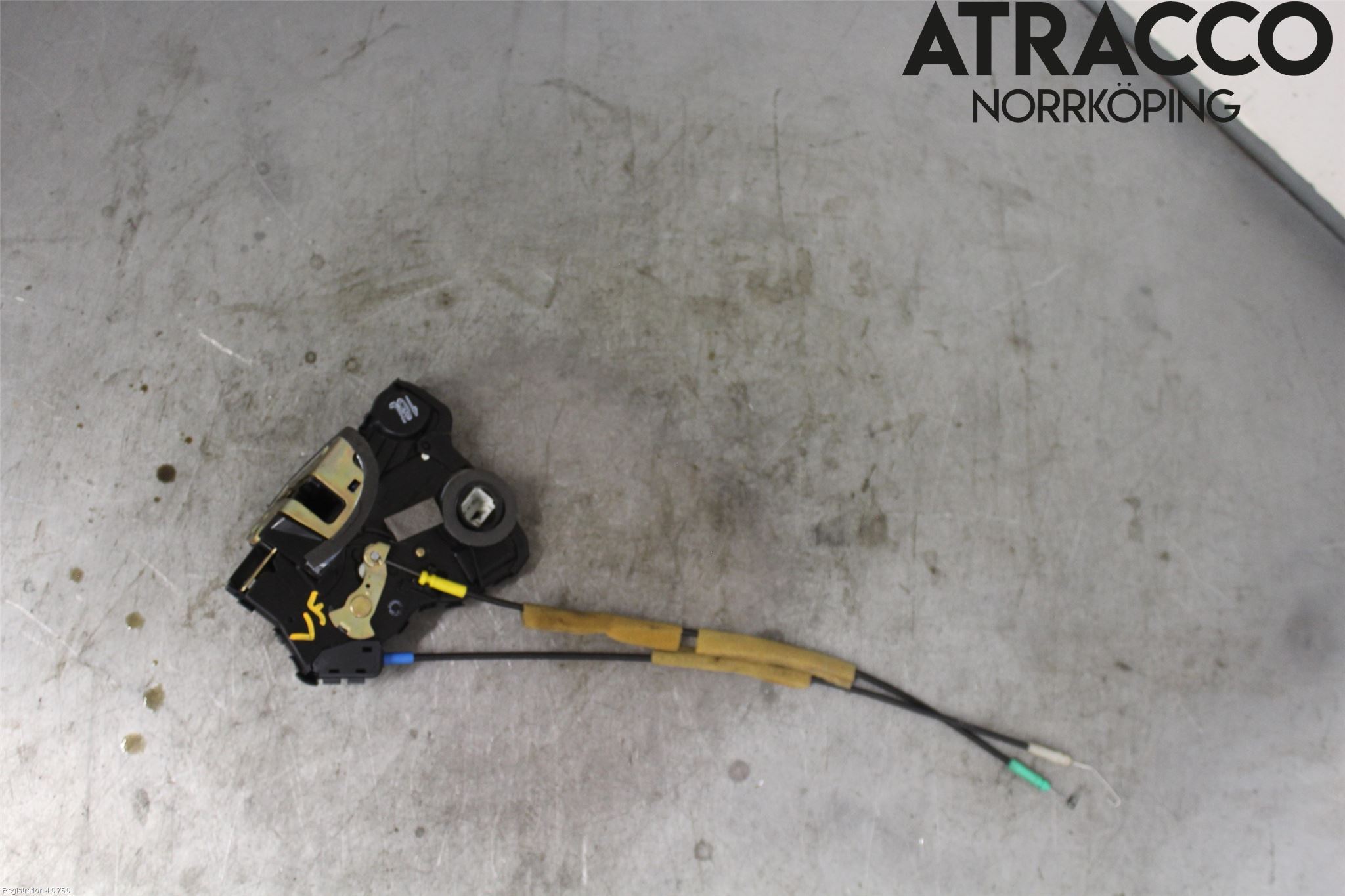 Toyota COROLLA VERSO 04-07 Låskista-Dörrlås