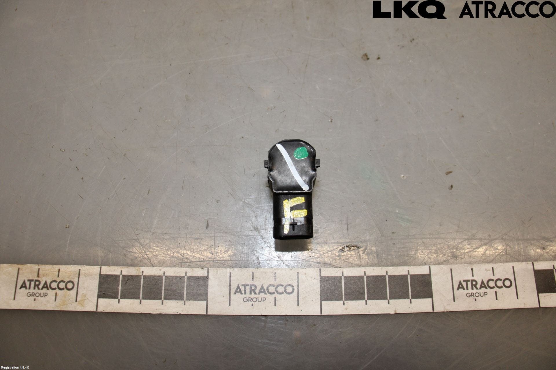 Volkswagen VW PASSAT 11-14 Parkeringshjälp Frontsensor