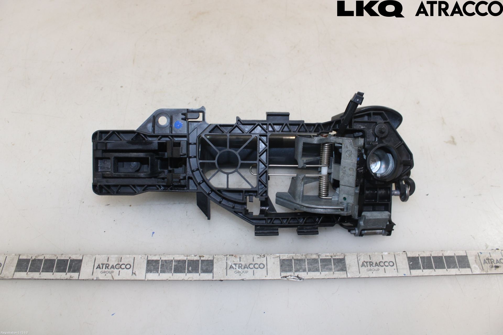Volkswagen VW PASSAT 11-14 Dörrhandtag Yttre Vä