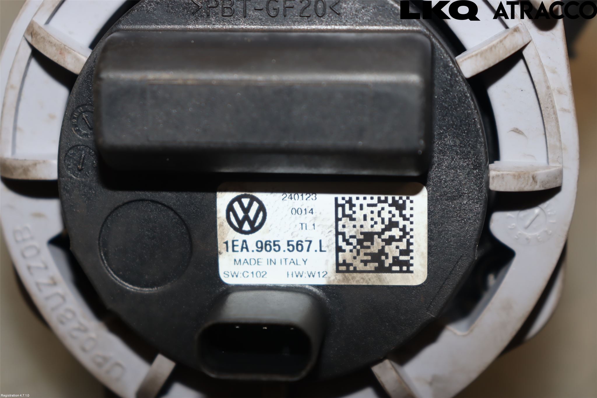 Audi Q4 E-TRON FZ 22- Vattenpump