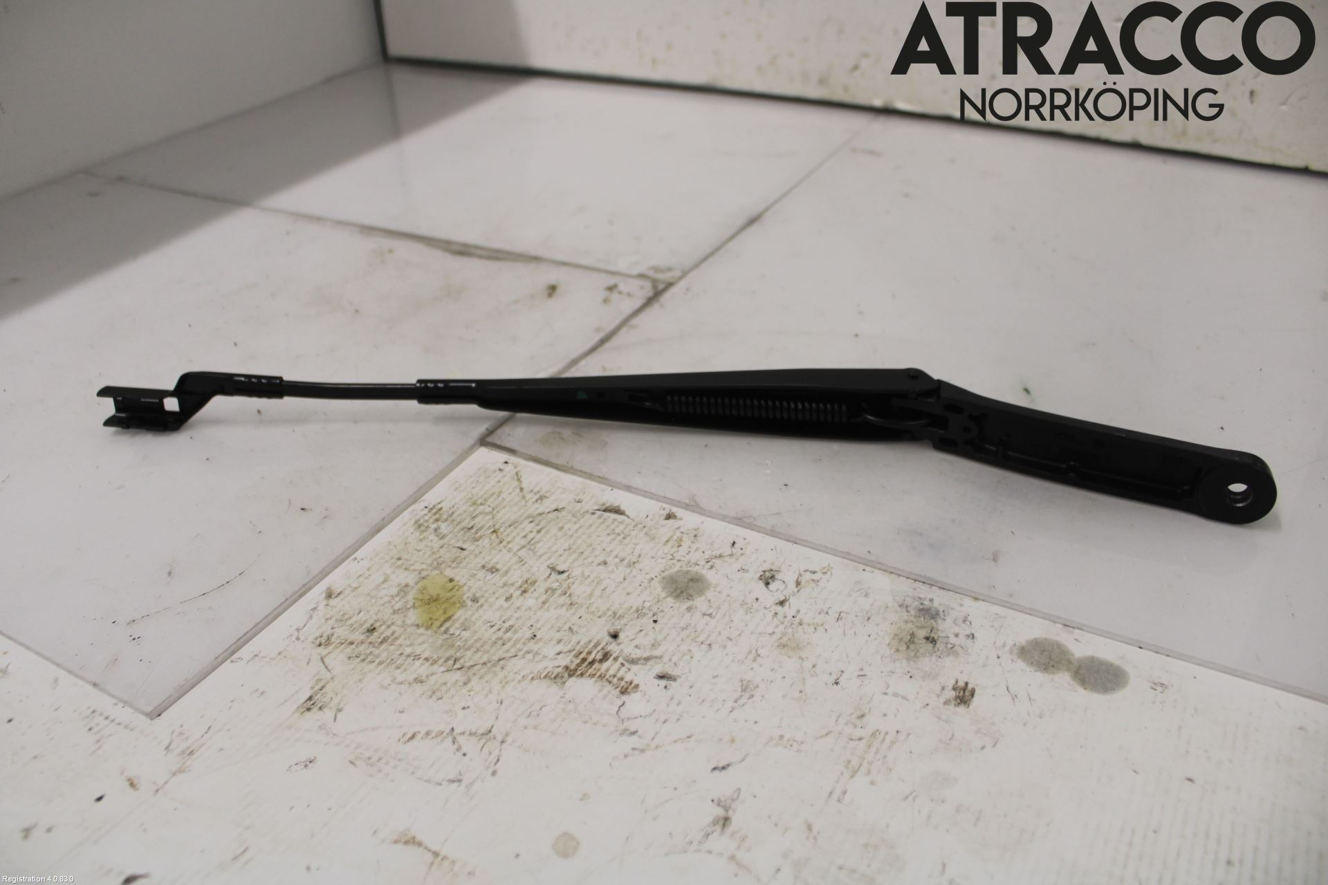 Skoda KAMIQ 20- Strålkastartorkararm