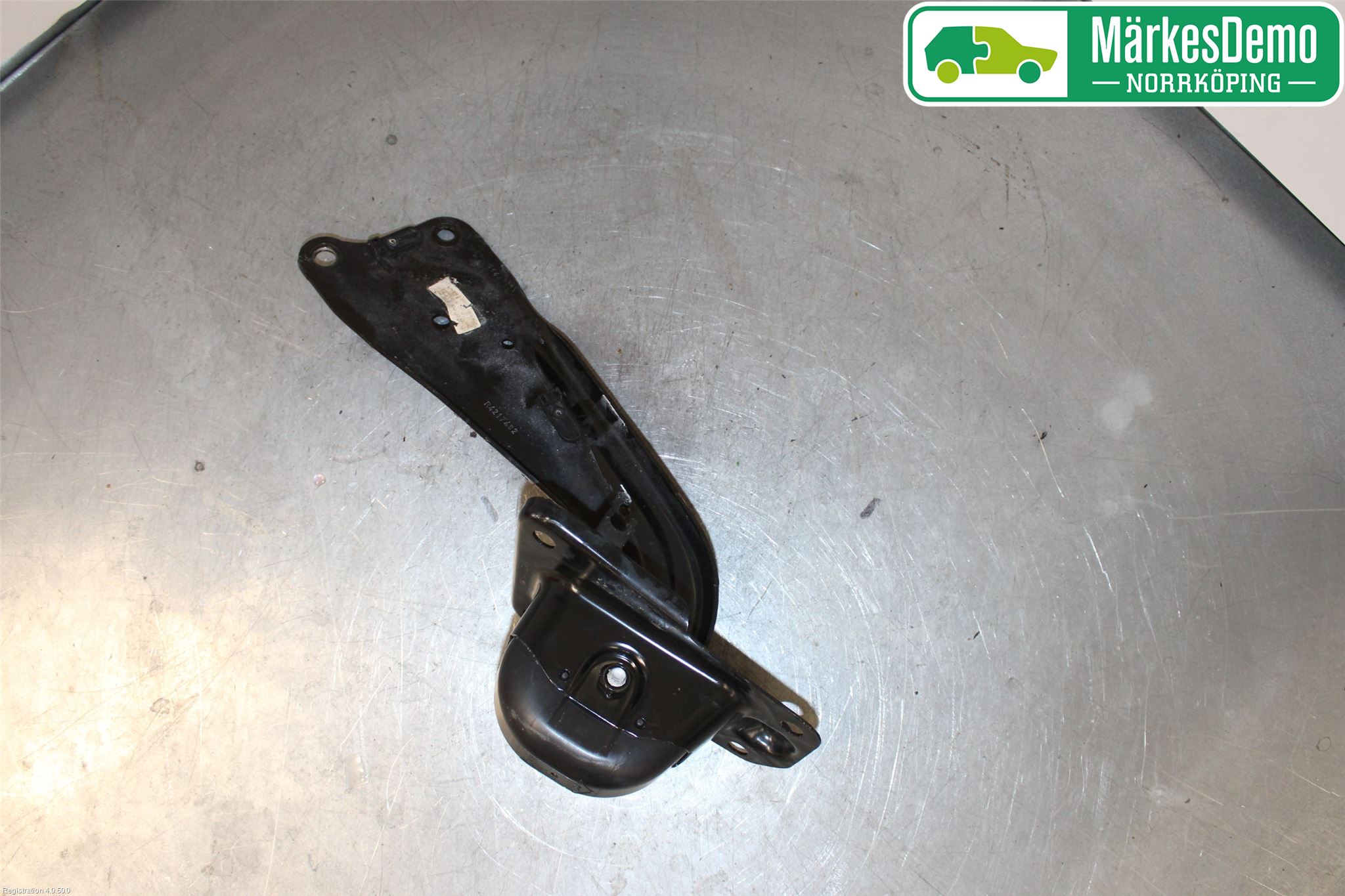 Volkswagen VW PASSAT 15-19 Bärarm Bak Höger