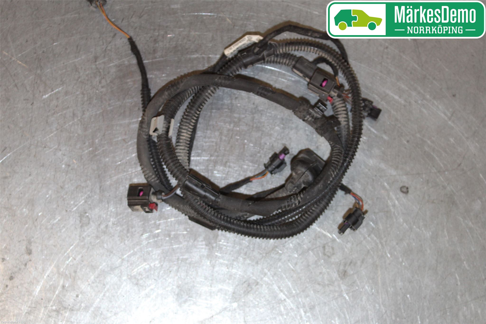 Volkswagen VW GOLF / E-GOLF VII 13-20 Parkeringshjälp Backsensor