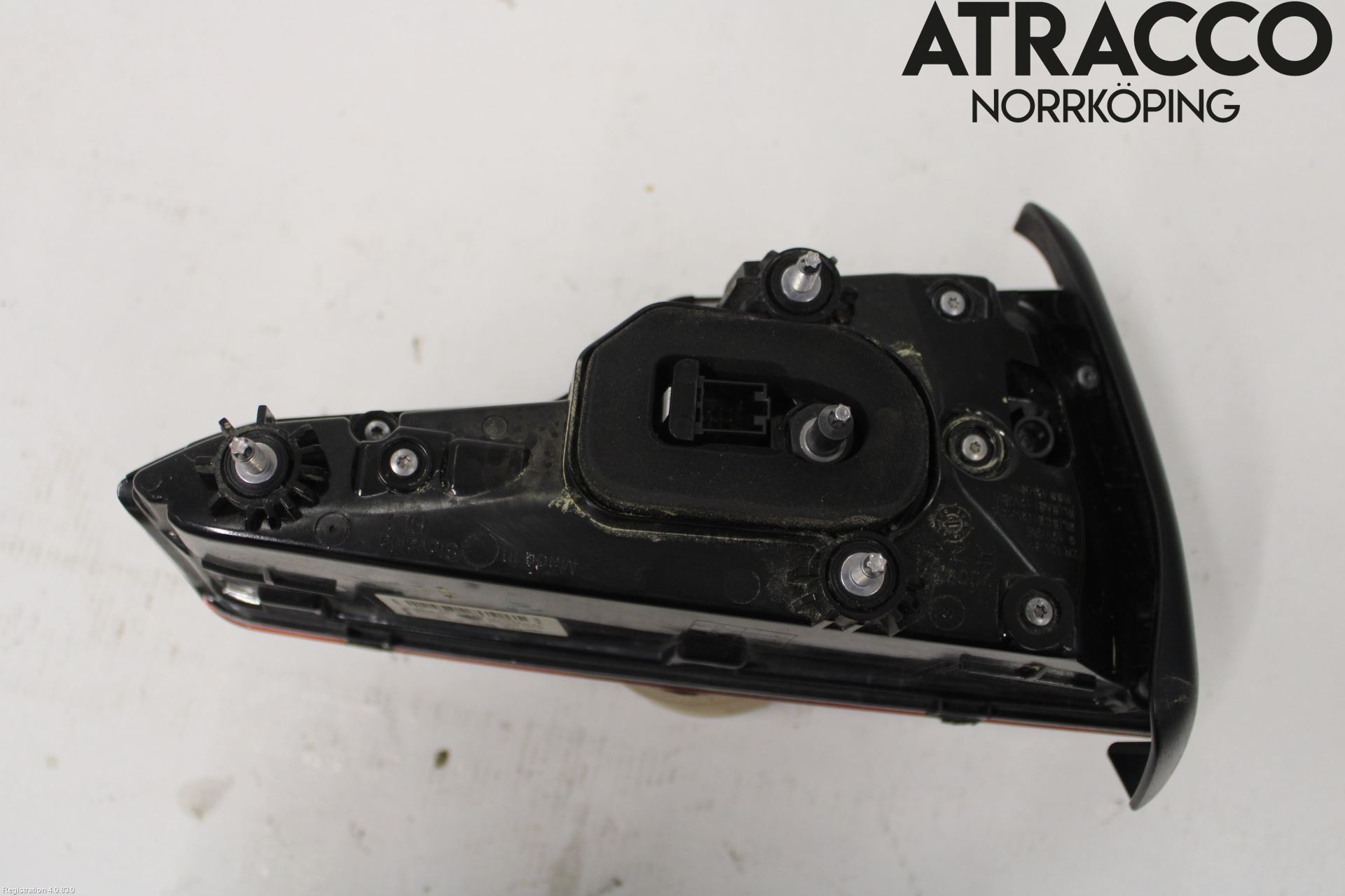 Audi A4/S4 B9 16-19 Bakljus Lucka Hö