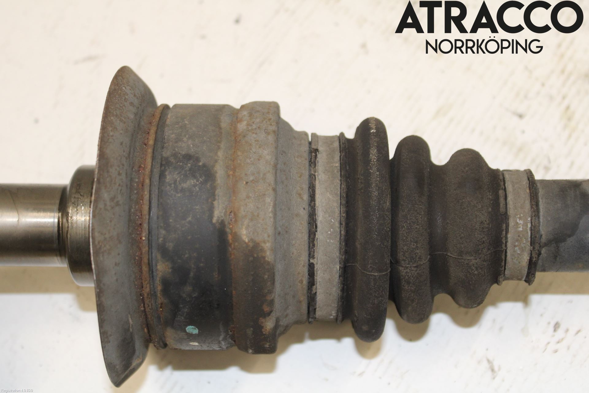BMW 5 F10/F11/F18 09-17 Drivaxel Bak Vänster