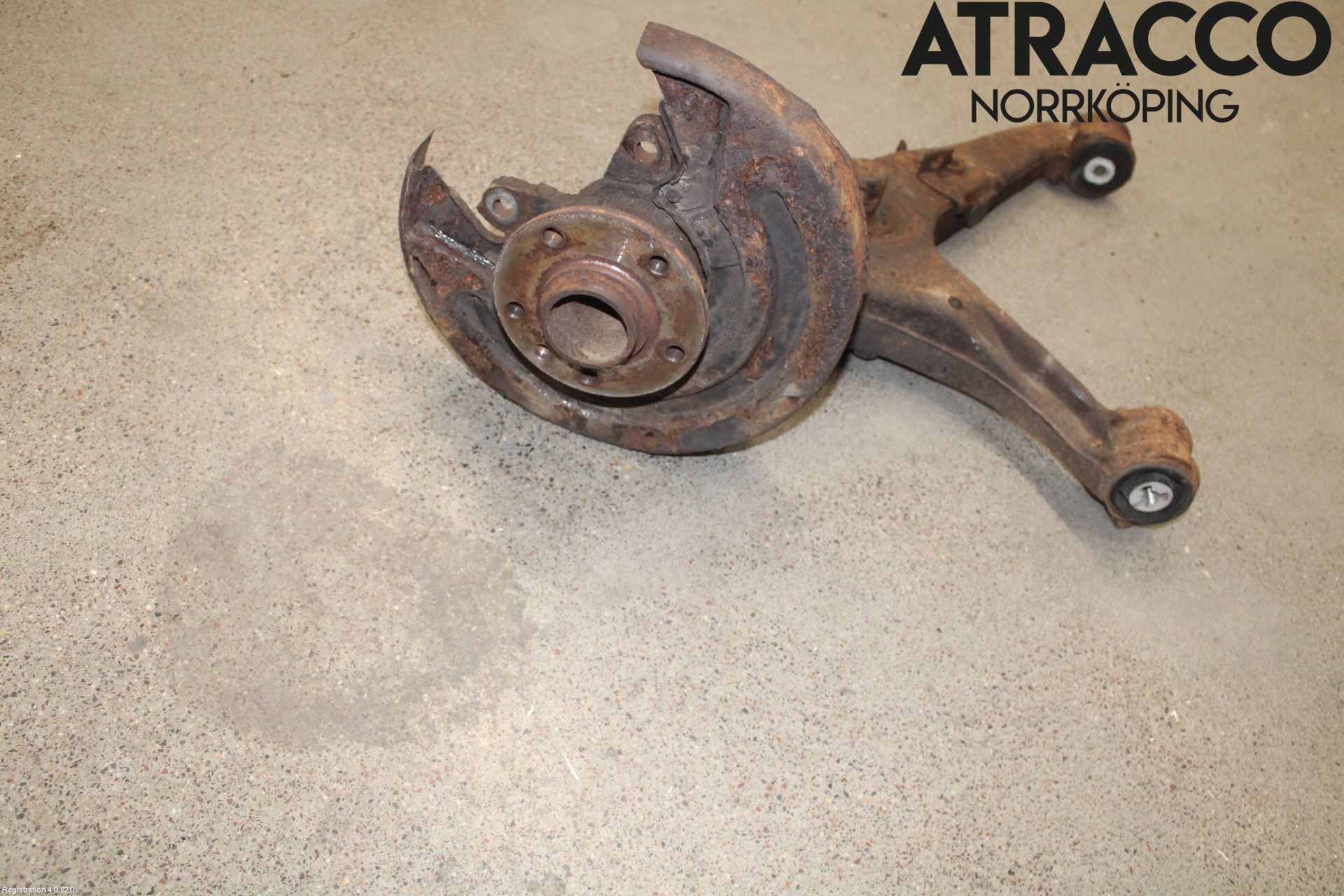 Volkswagen VW TRANSP/CARAVELLE (T5) 04-15 Bärarm Bak Höger