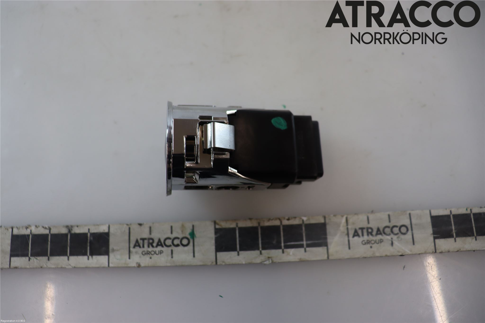 Toyota PRIUS NWH20 04-08 Startknapp Personbil