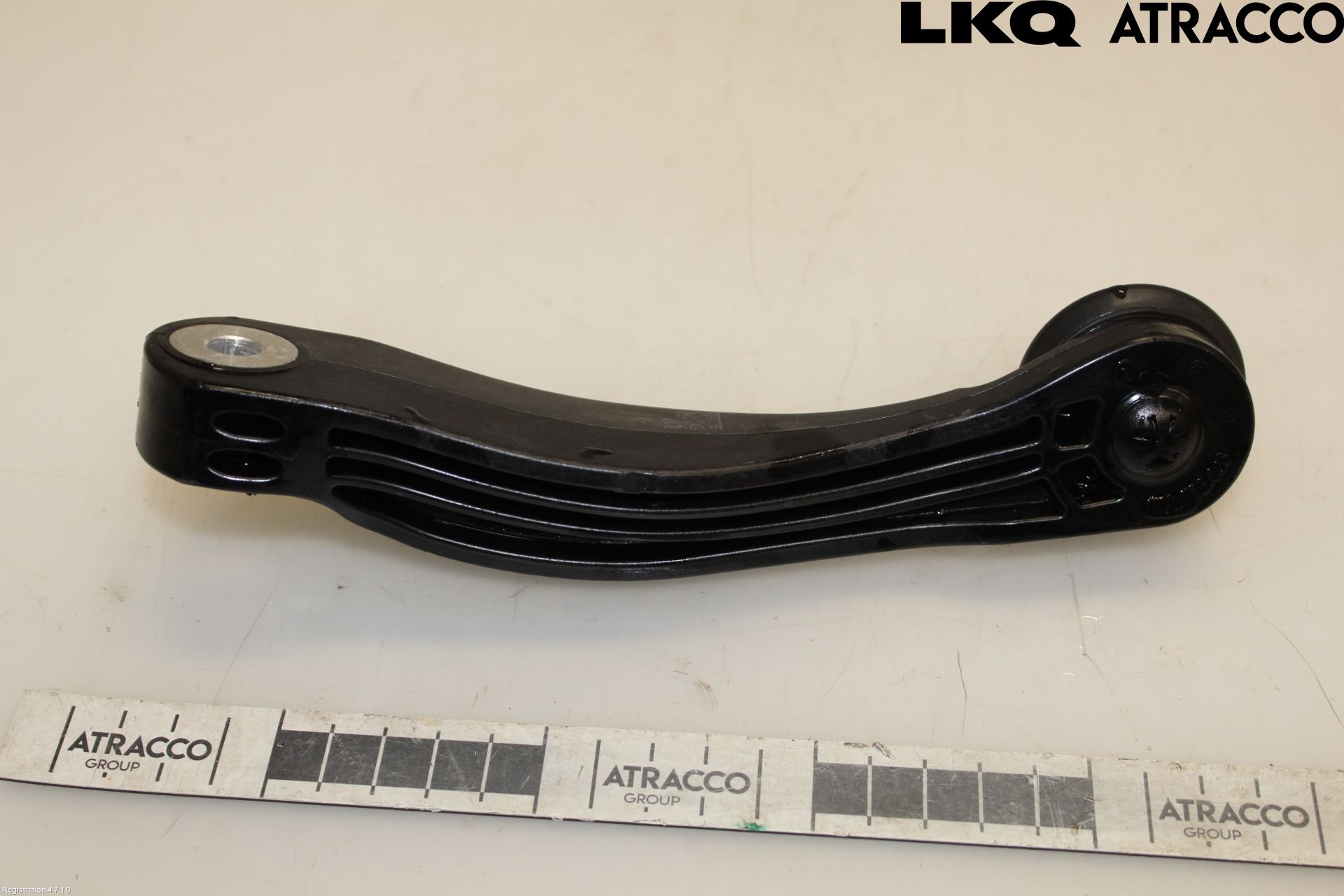 Skoda ENYAQ iV 21- Krängningshämmarstag Bak