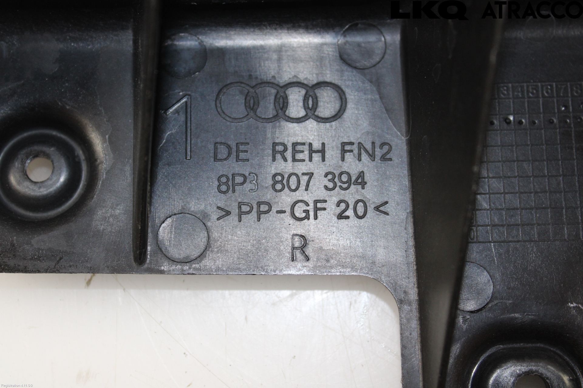 Audi A3/S3     96-03 Stötfångarfäste Bak Hö