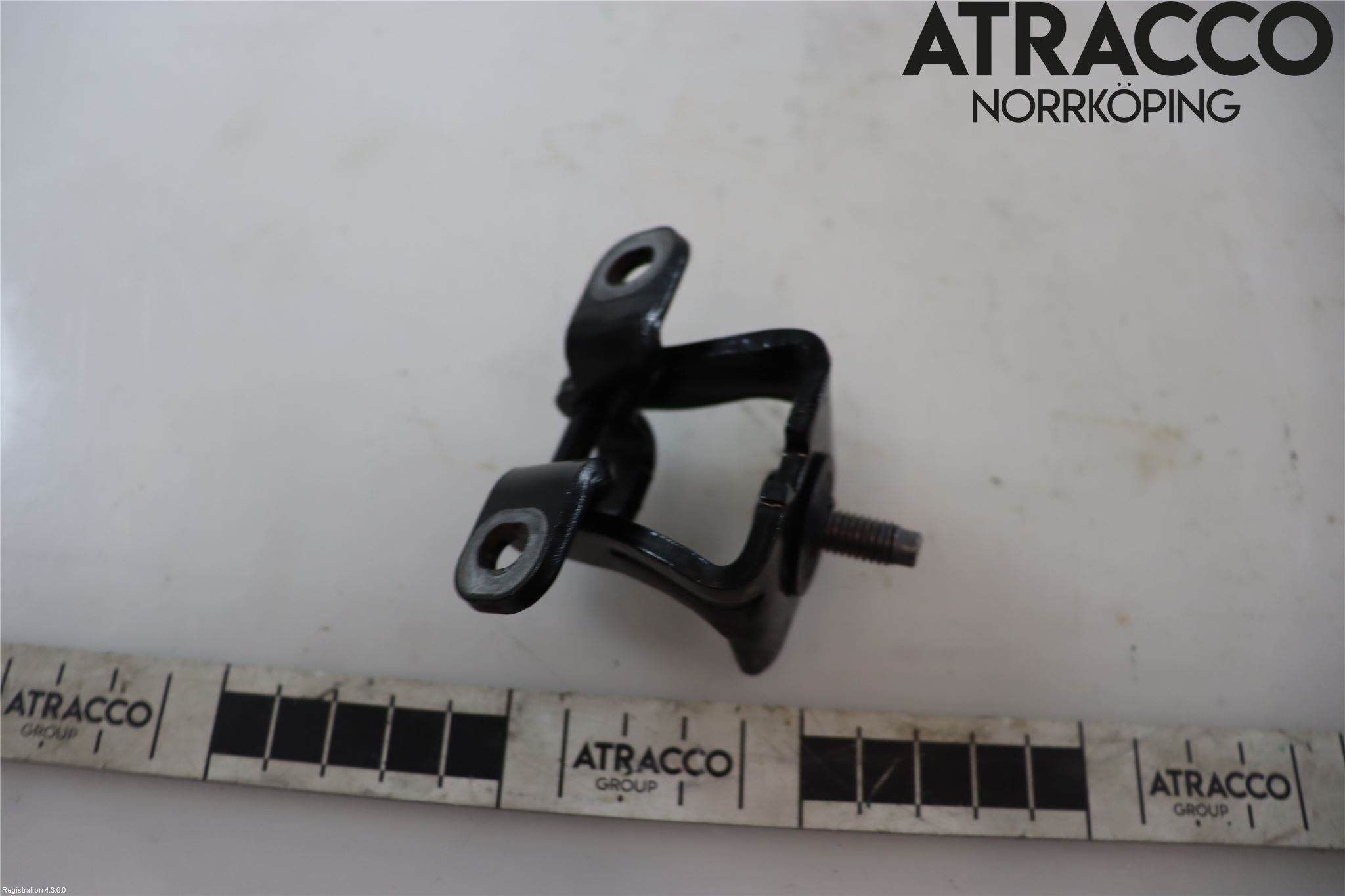 CUPRA BORN 22- Bakluckegångjärn Vä