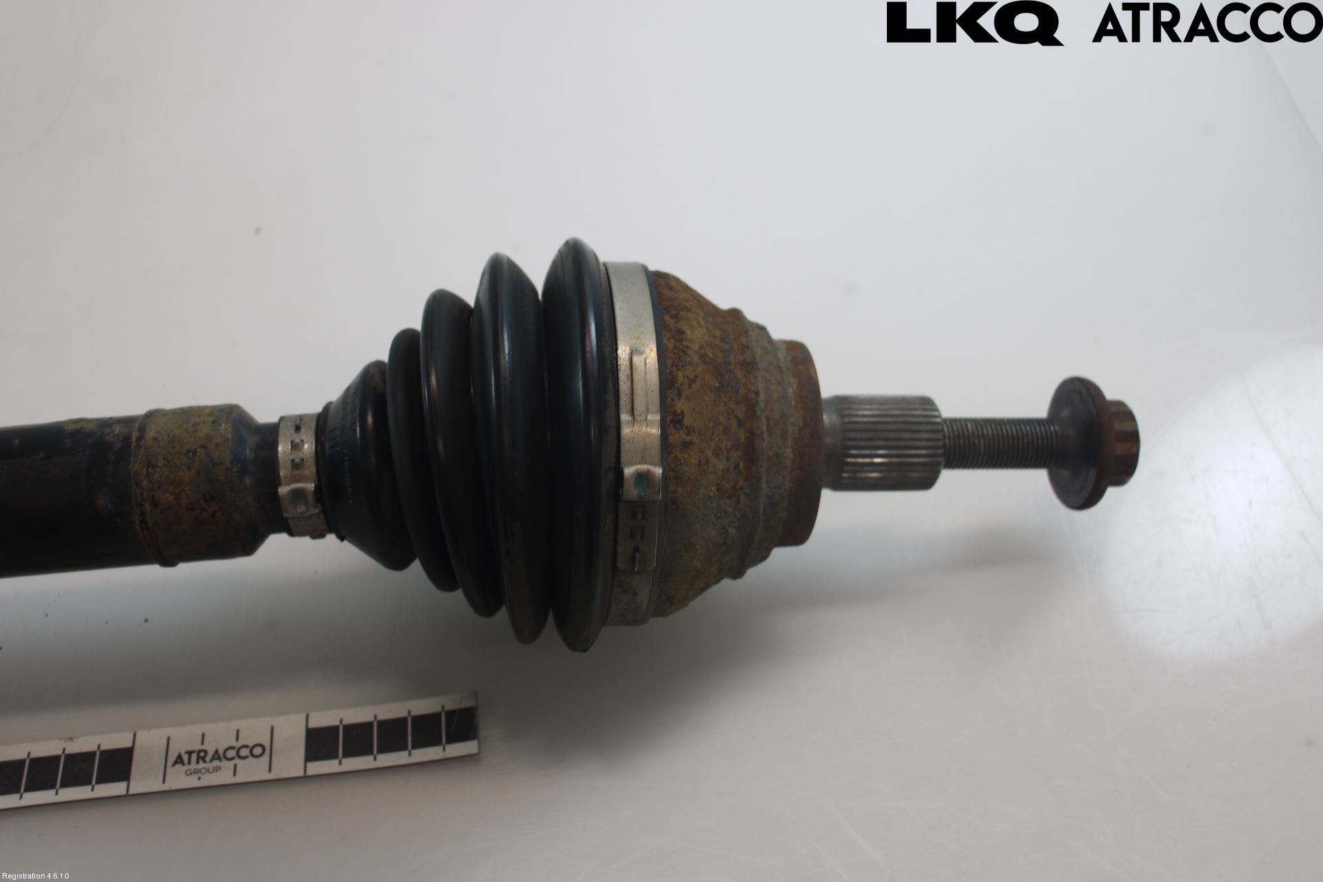 Volkswagen VW CADDY 11-15 Drivaxel Fram Höger