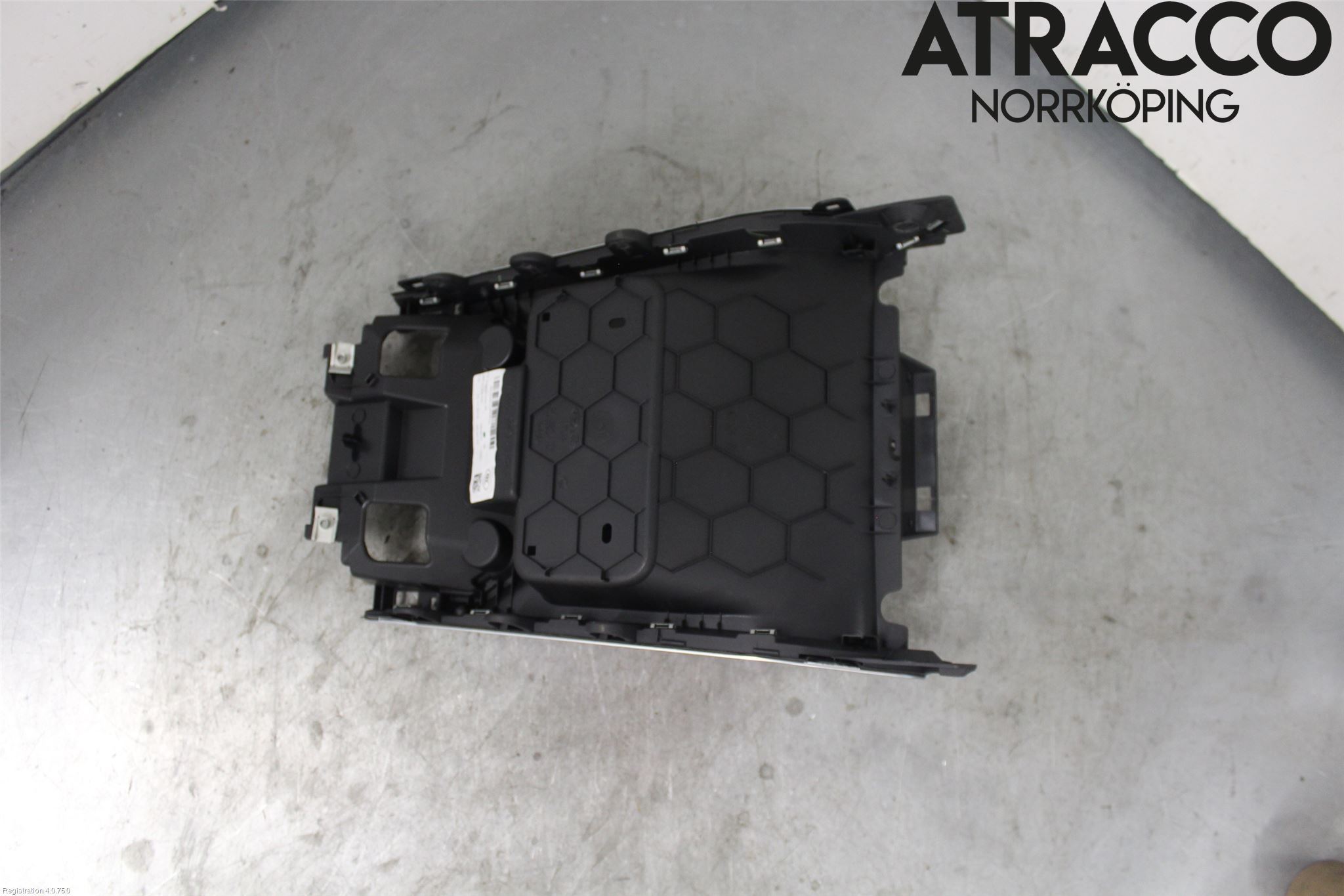 Jaguar I-PACE 18- Instrumentkonsoll Mitt