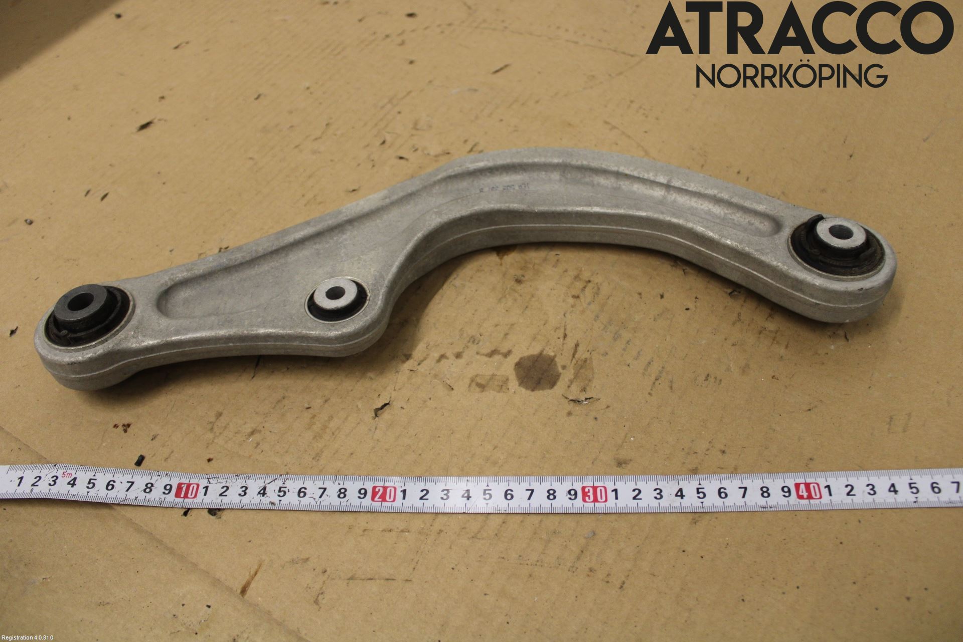 Cupra BORN 22- Bärarm Bak Övre Höger