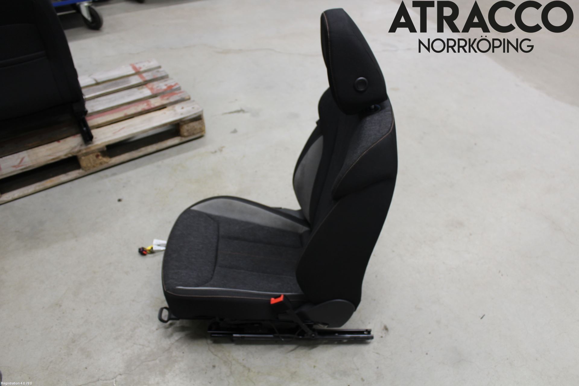 Skoda KAMIQ 20- Inredning Stol Fram Hö