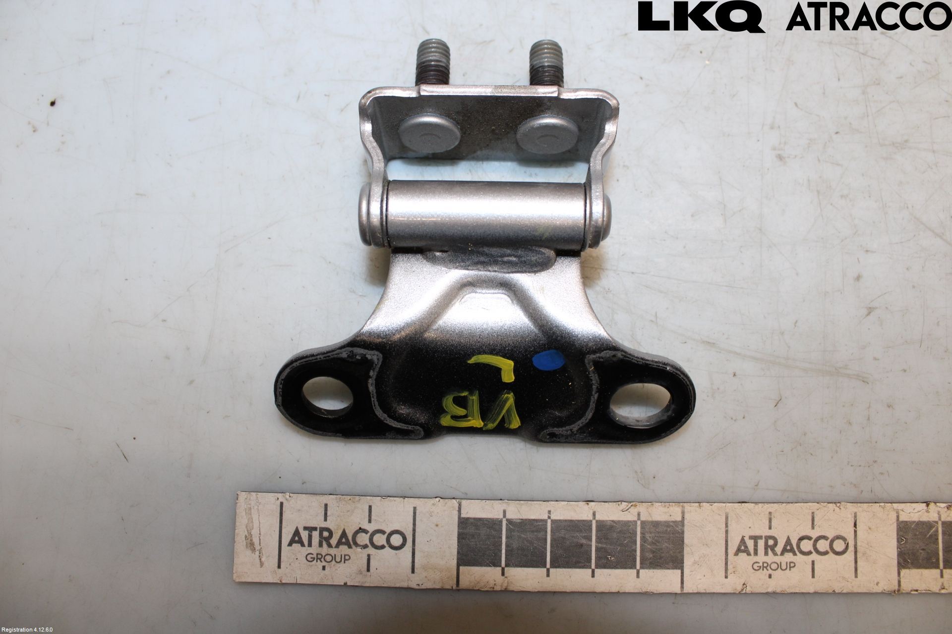 Toyota RAV4 19- Bakluckegångjärn Vä