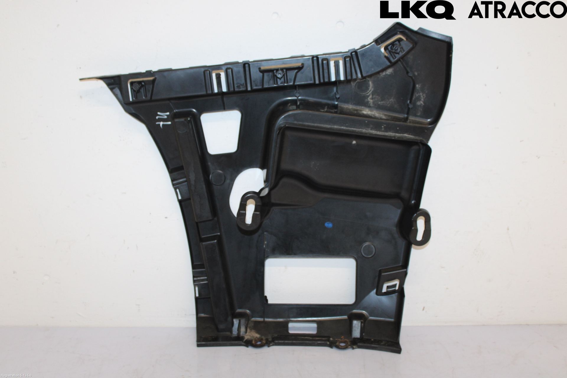 BMW 3 F30/F31/F80 12-19 Stötfångarfäste Bak Hö