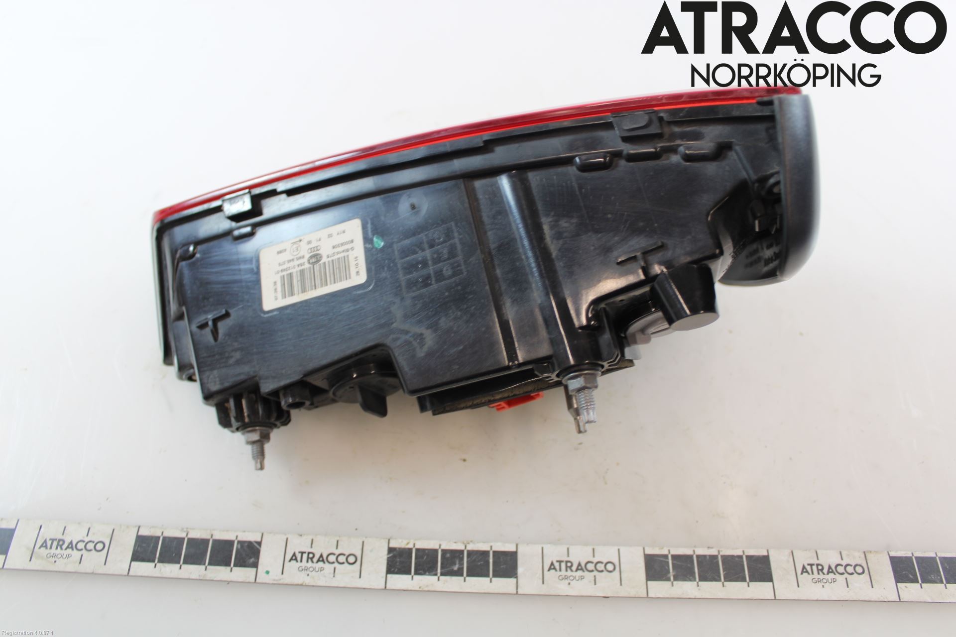 Audi A4/S4 B9 16-19 Bakljus Lucka Vä