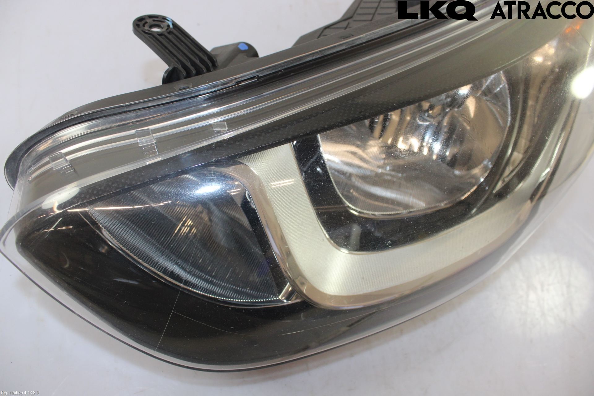Hyundai i20 PB 09-14 Strålkastare Vänster