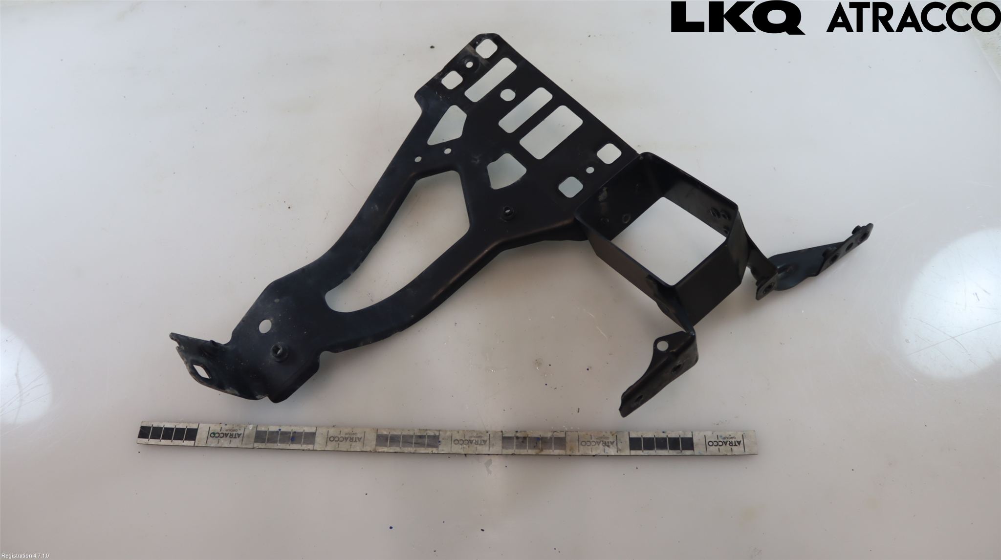 BMW 5 E60/61 Sed/Tou 02-10 Frontplåt