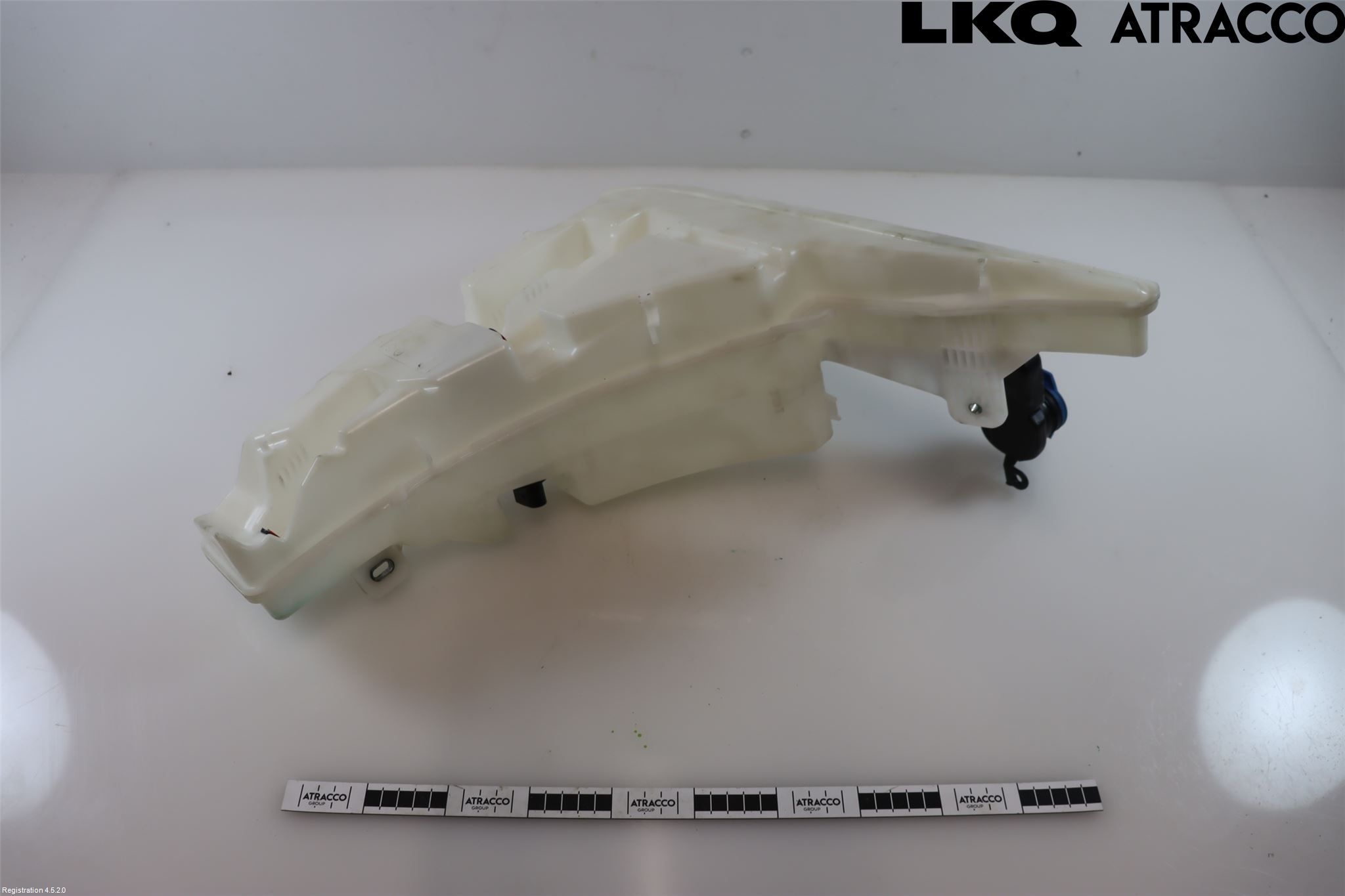 Audi A6 F2/C8 19- Spolartank Vindruta-Strål