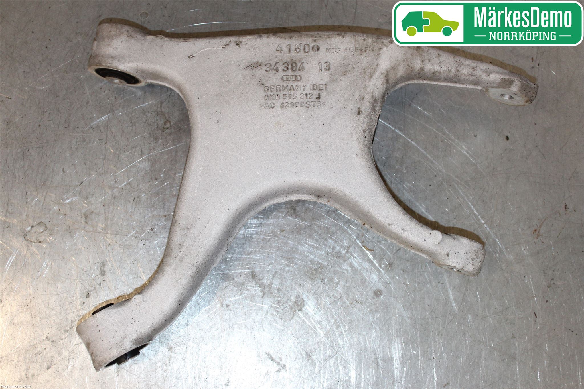 Audi A4 12-15 Bärarm Bak Höger