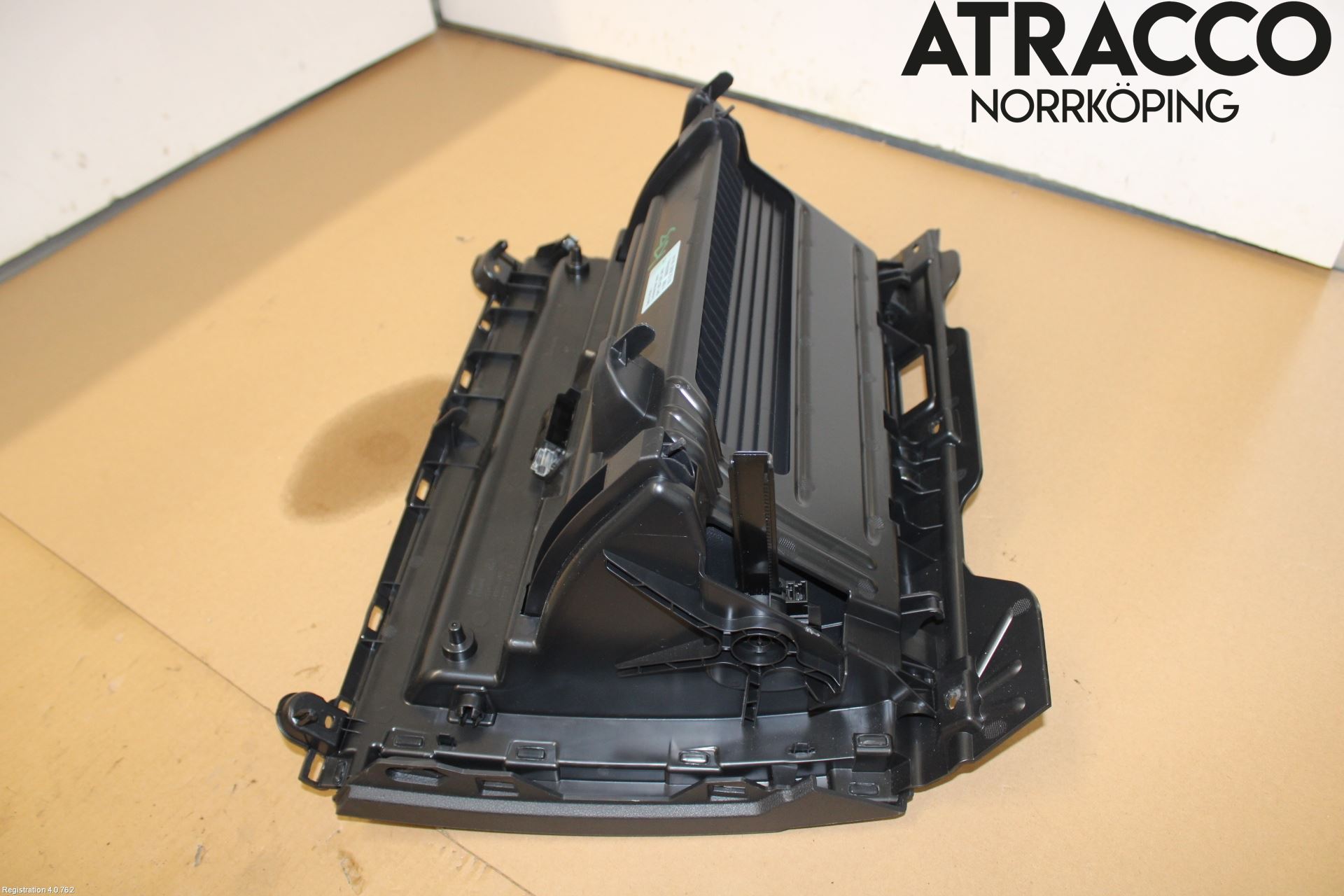 Volkswagen VW GOLF / E-GOLF VIII 20- Handskfack